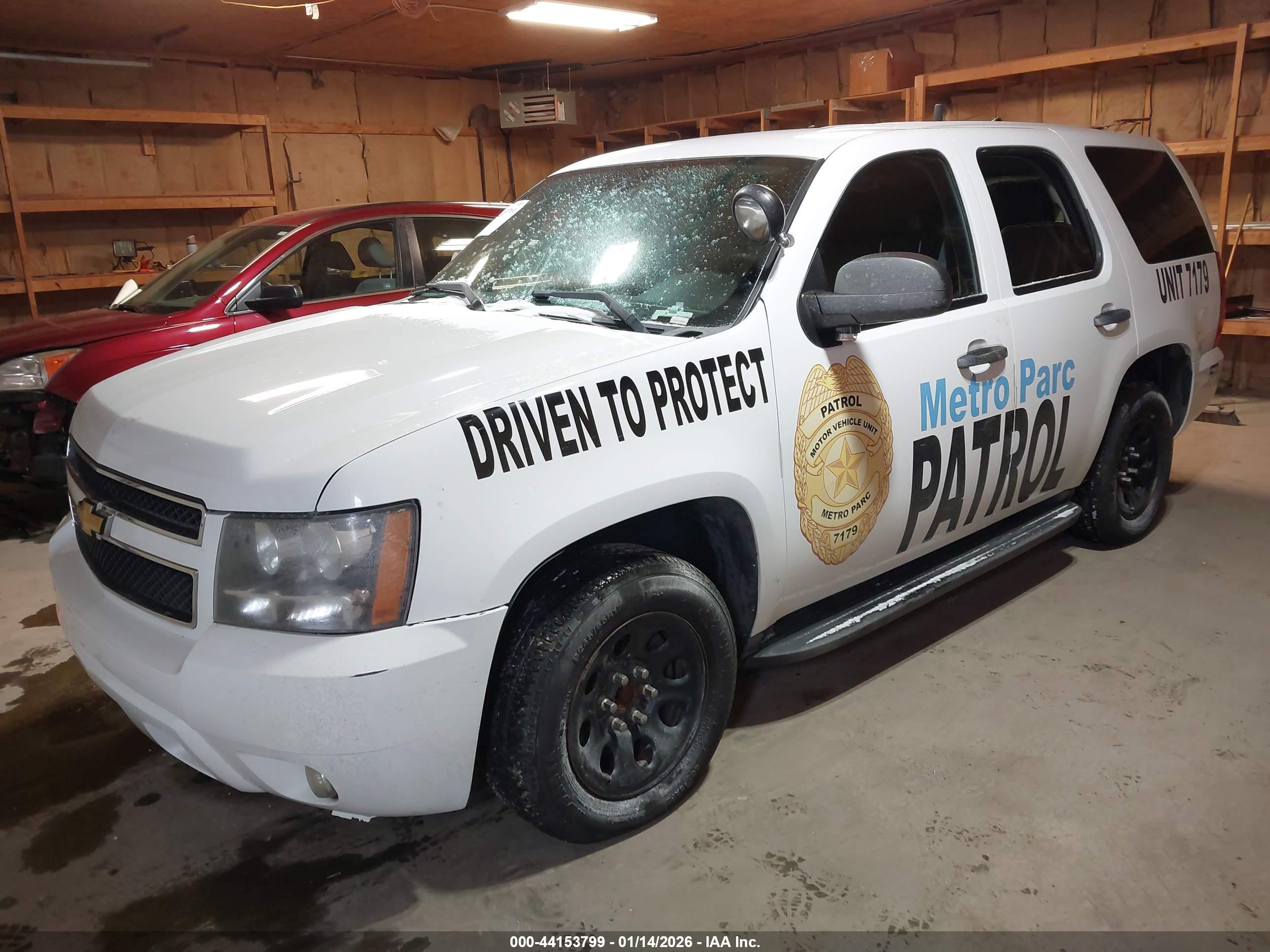 CHEVROLET TAHOE image 2