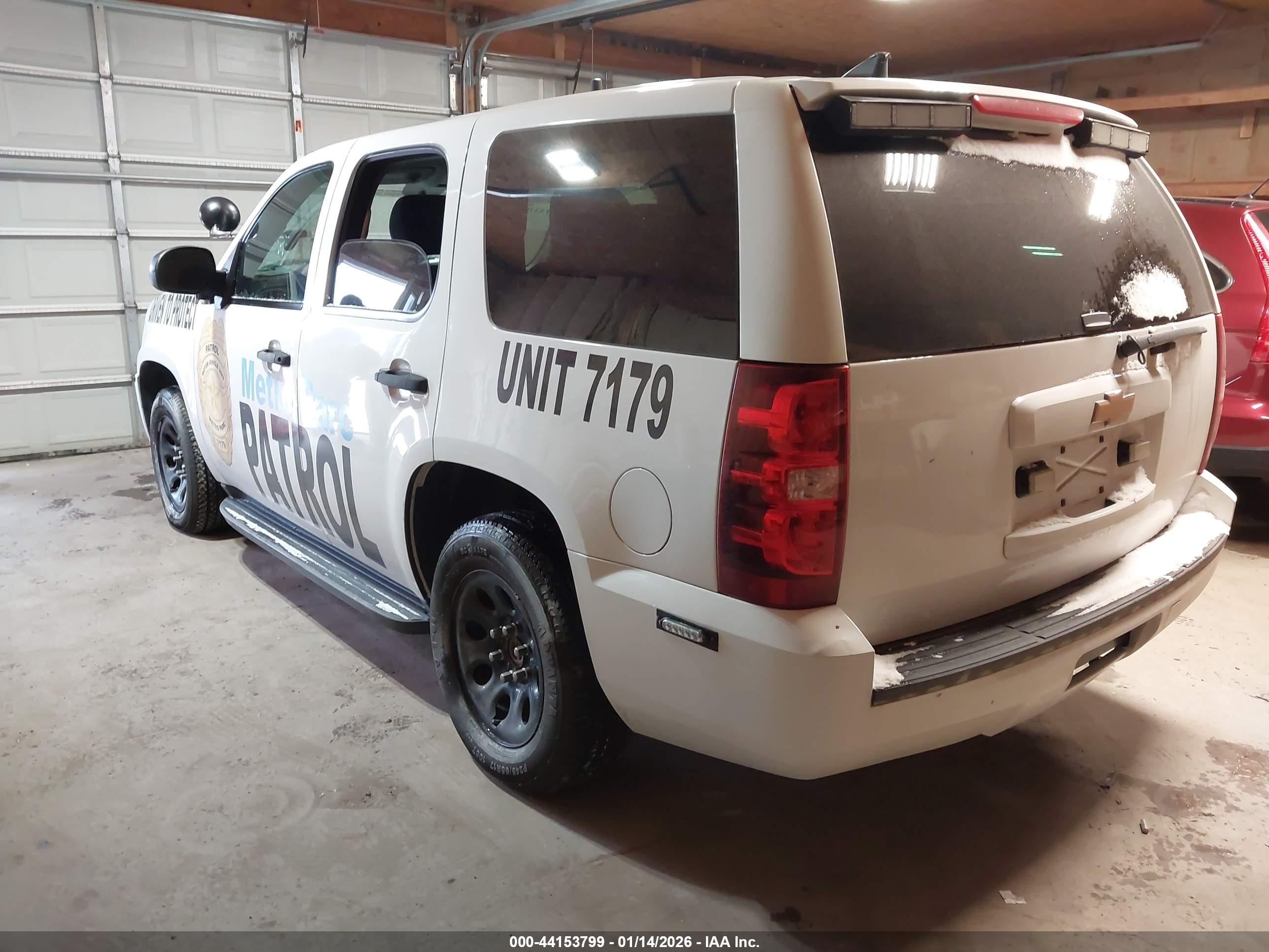 CHEVROLET TAHOE image 3