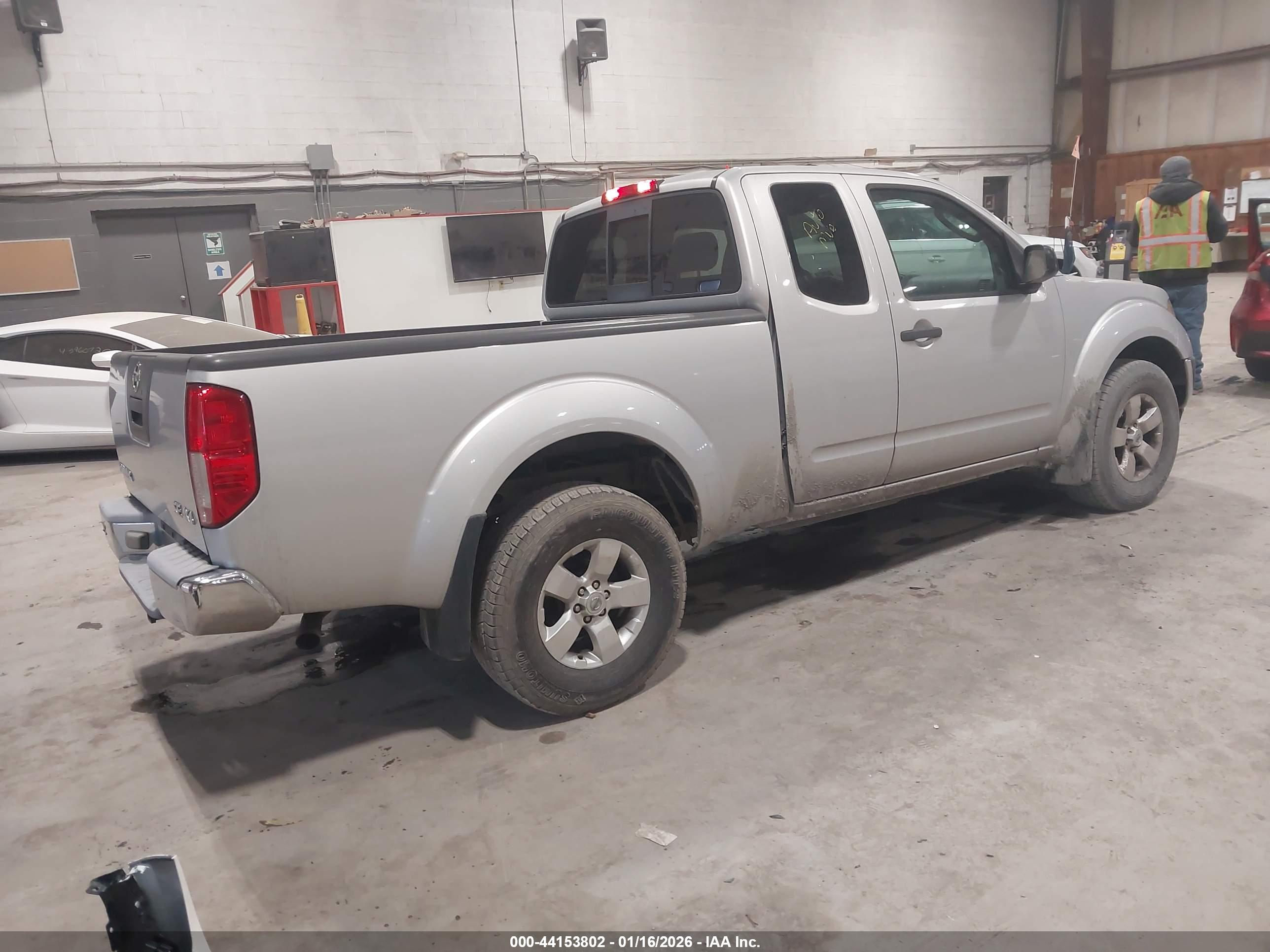 NISSAN FRONTIER image 4