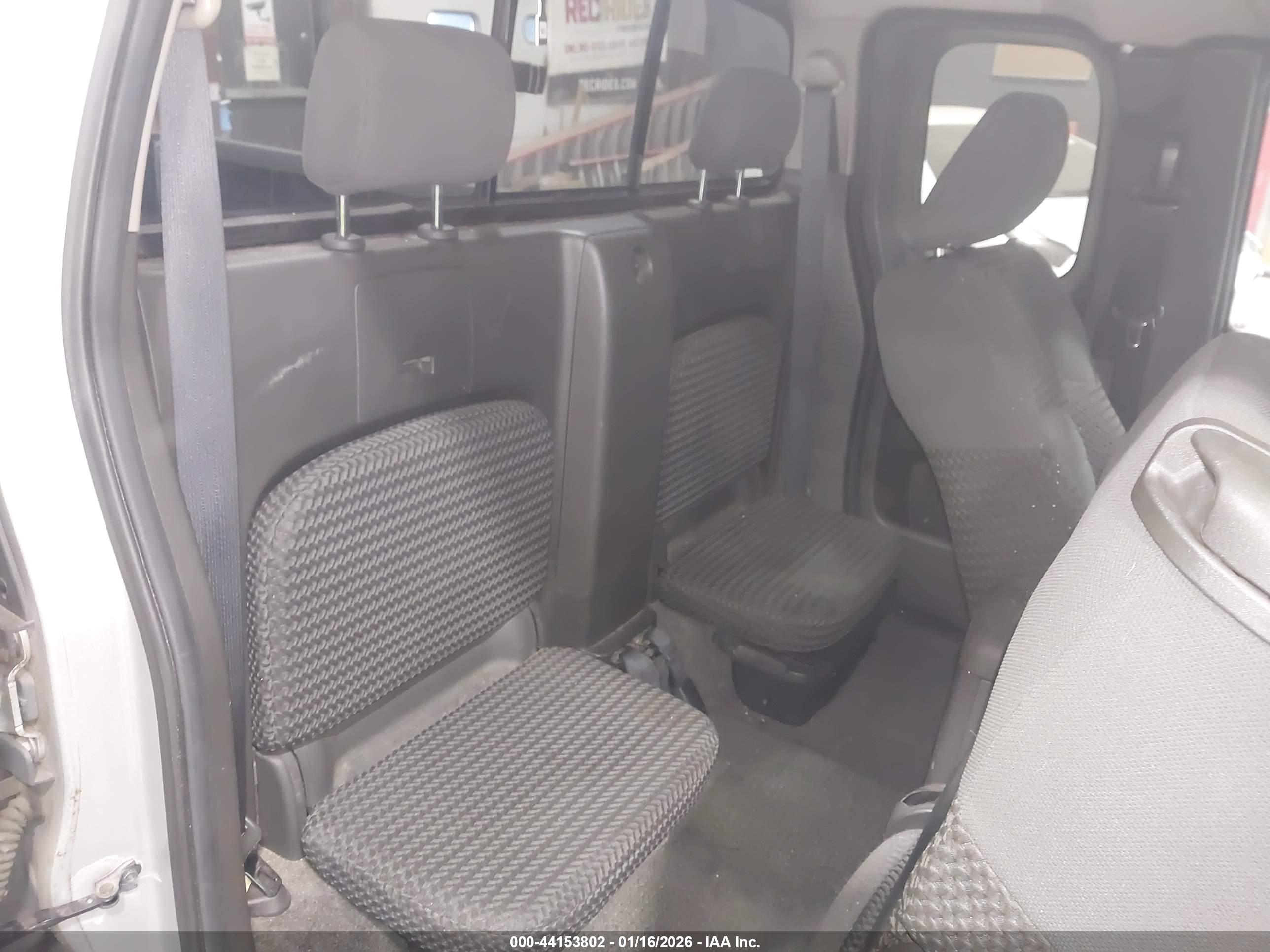 NISSAN FRONTIER image 8