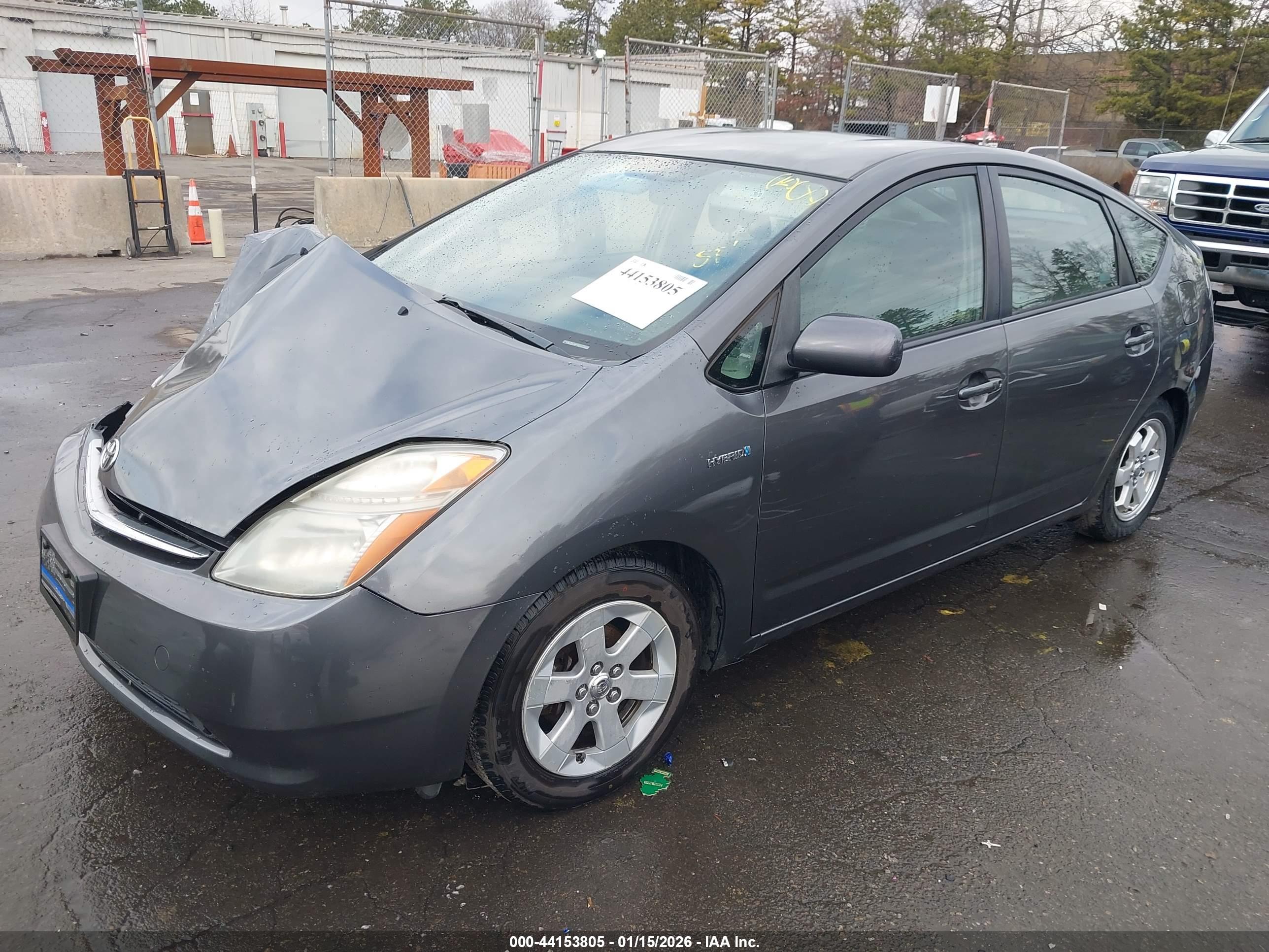 TOYOTA PRIUS image 2