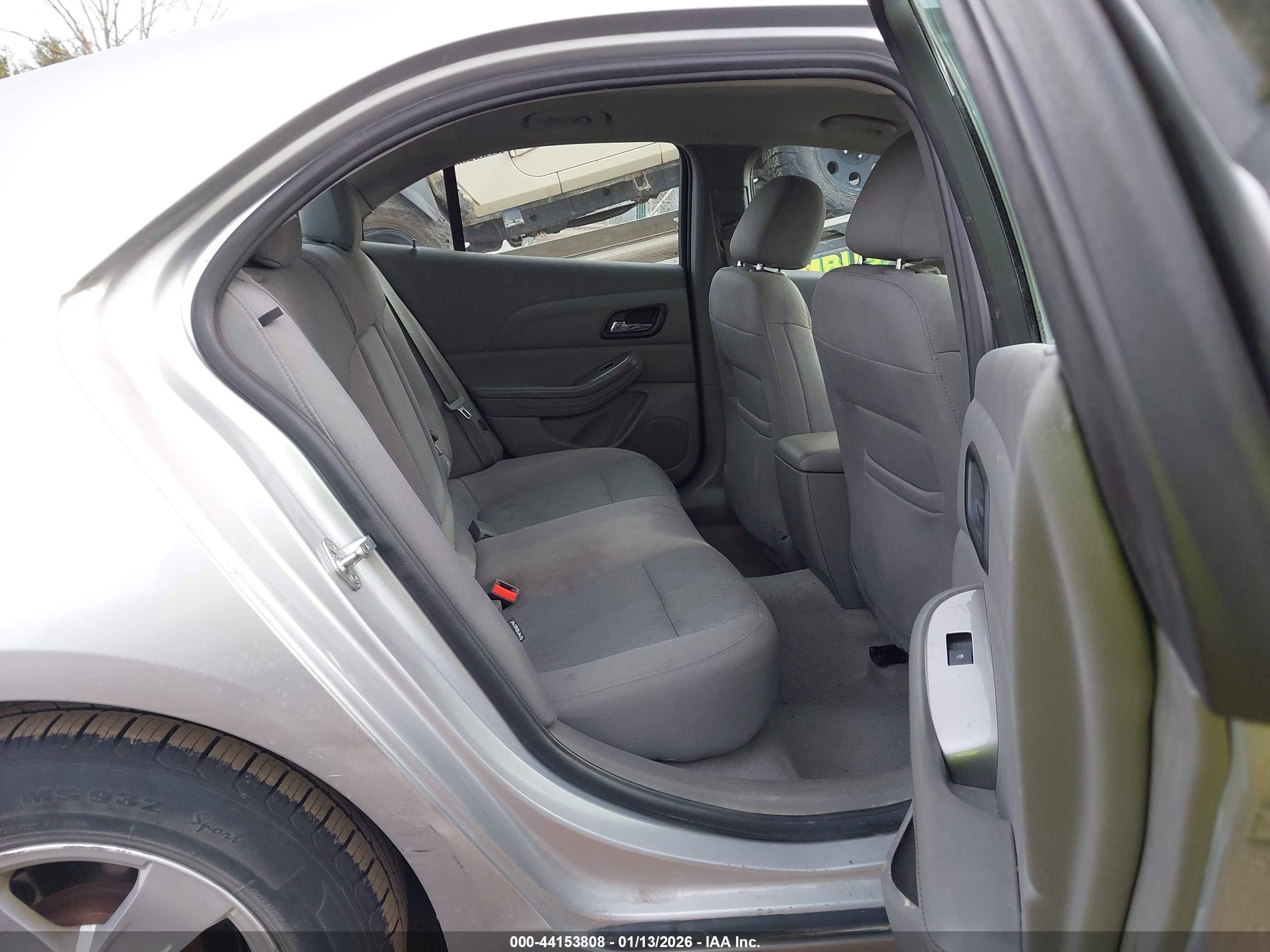 CHEVROLET MALIBU image 8