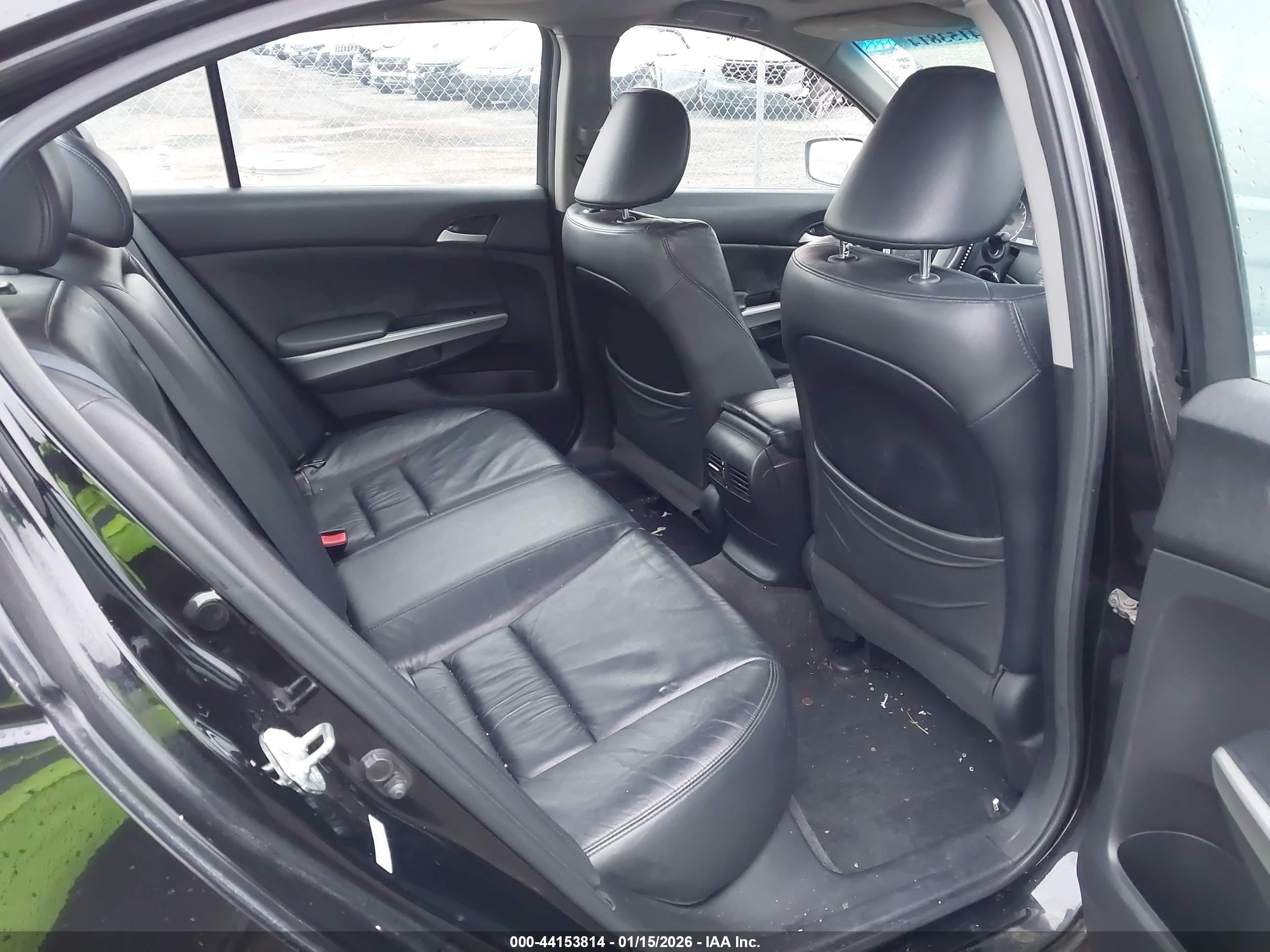 HONDA ACCORD image 8