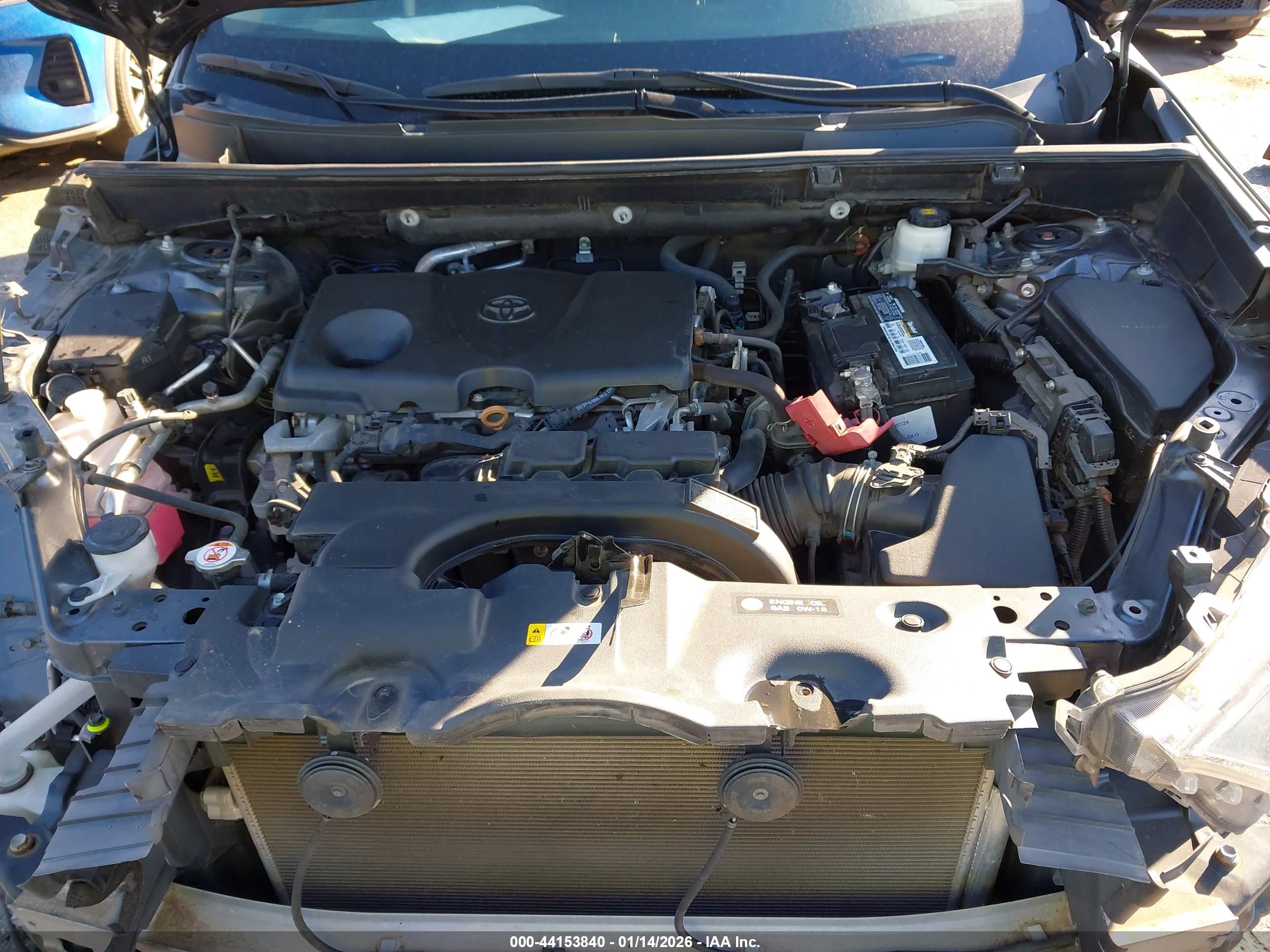 TOYOTA RAV4 image 10