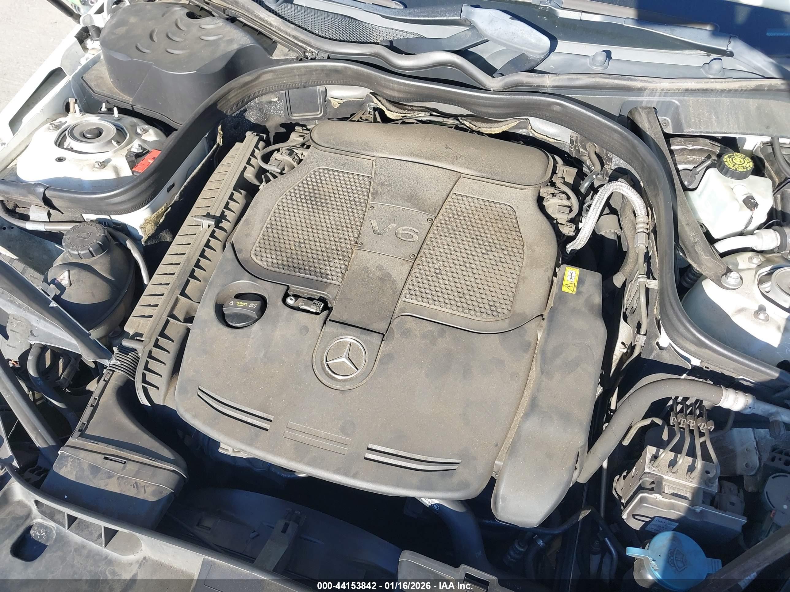 MERCEDES-BENZ E image 10