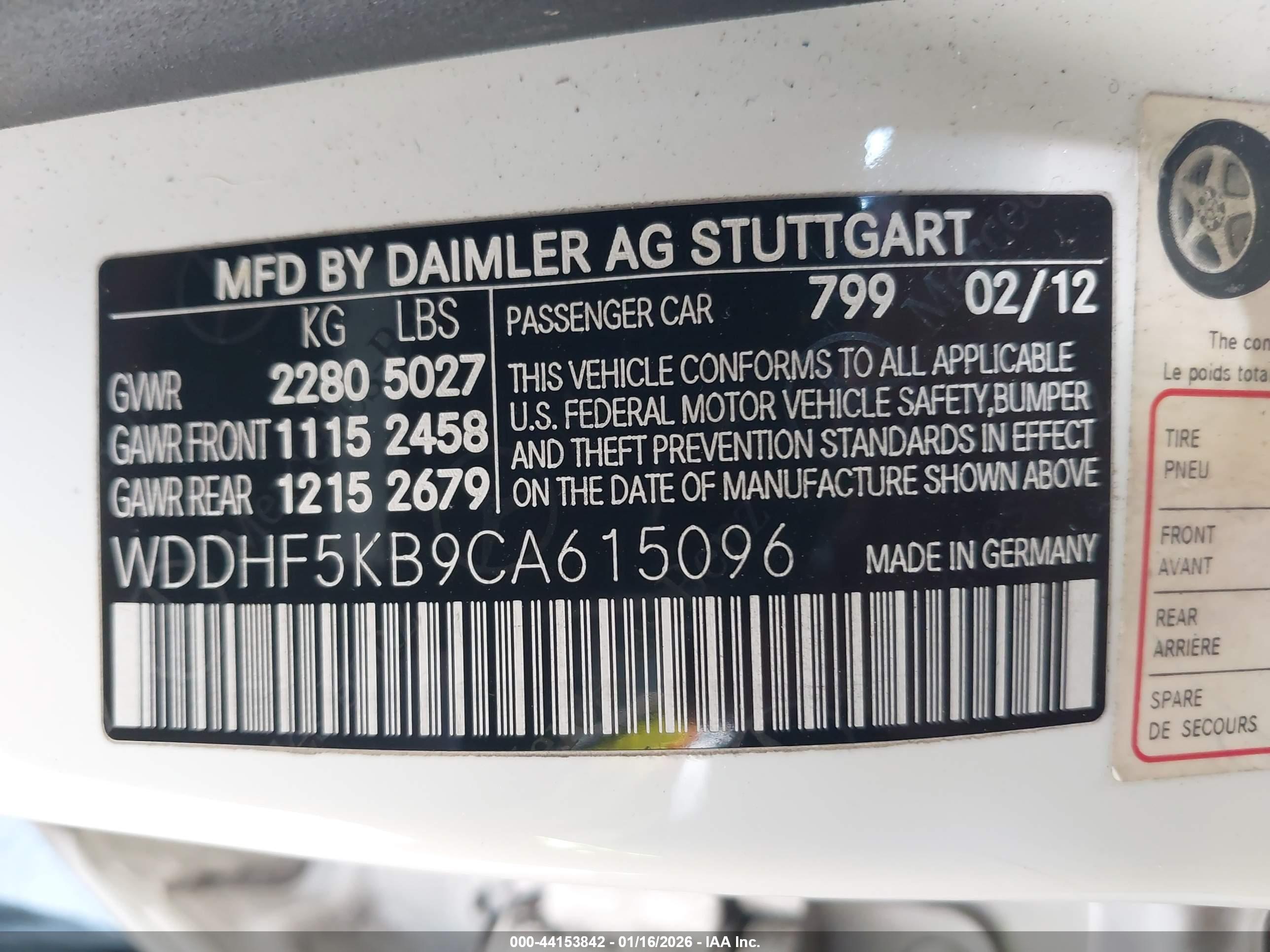 MERCEDES-BENZ E image 9
