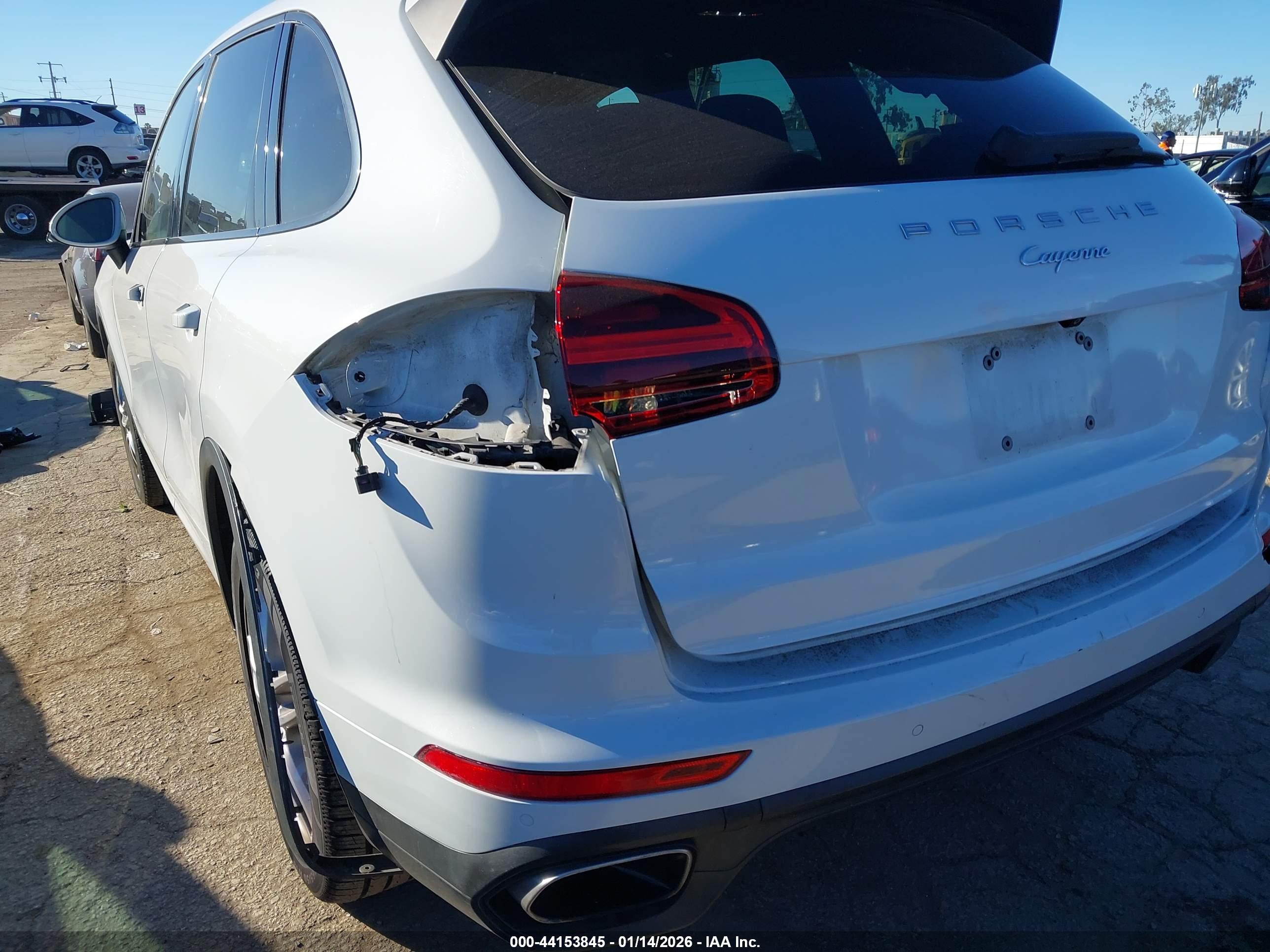 PORSCHE CAYENNE image 6