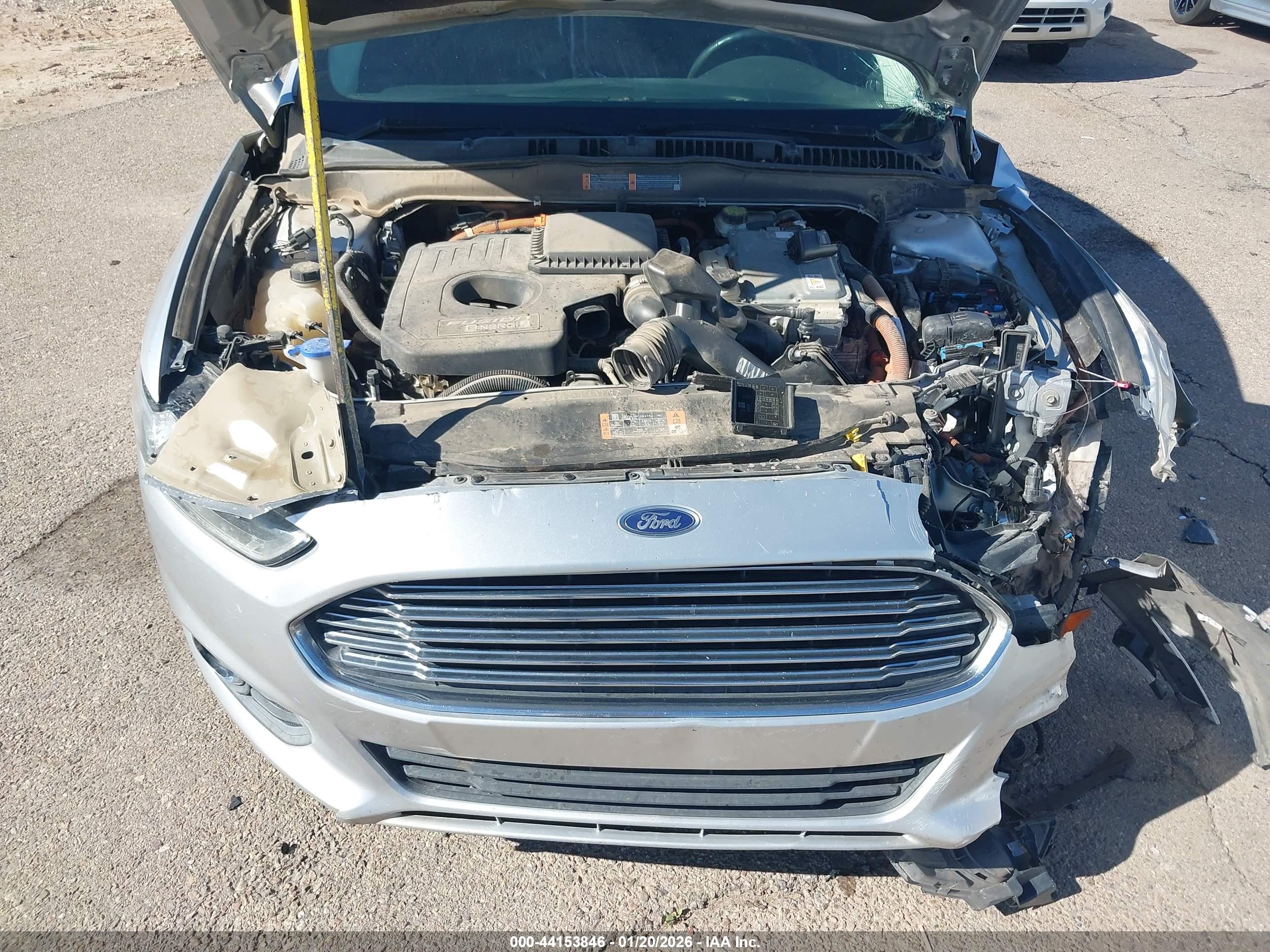 FORD FUSION image 10