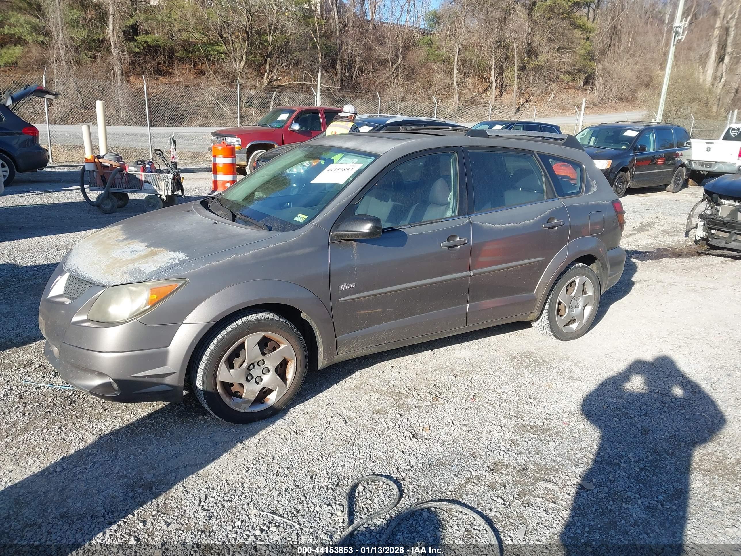 PONTIAC VIBE image 2