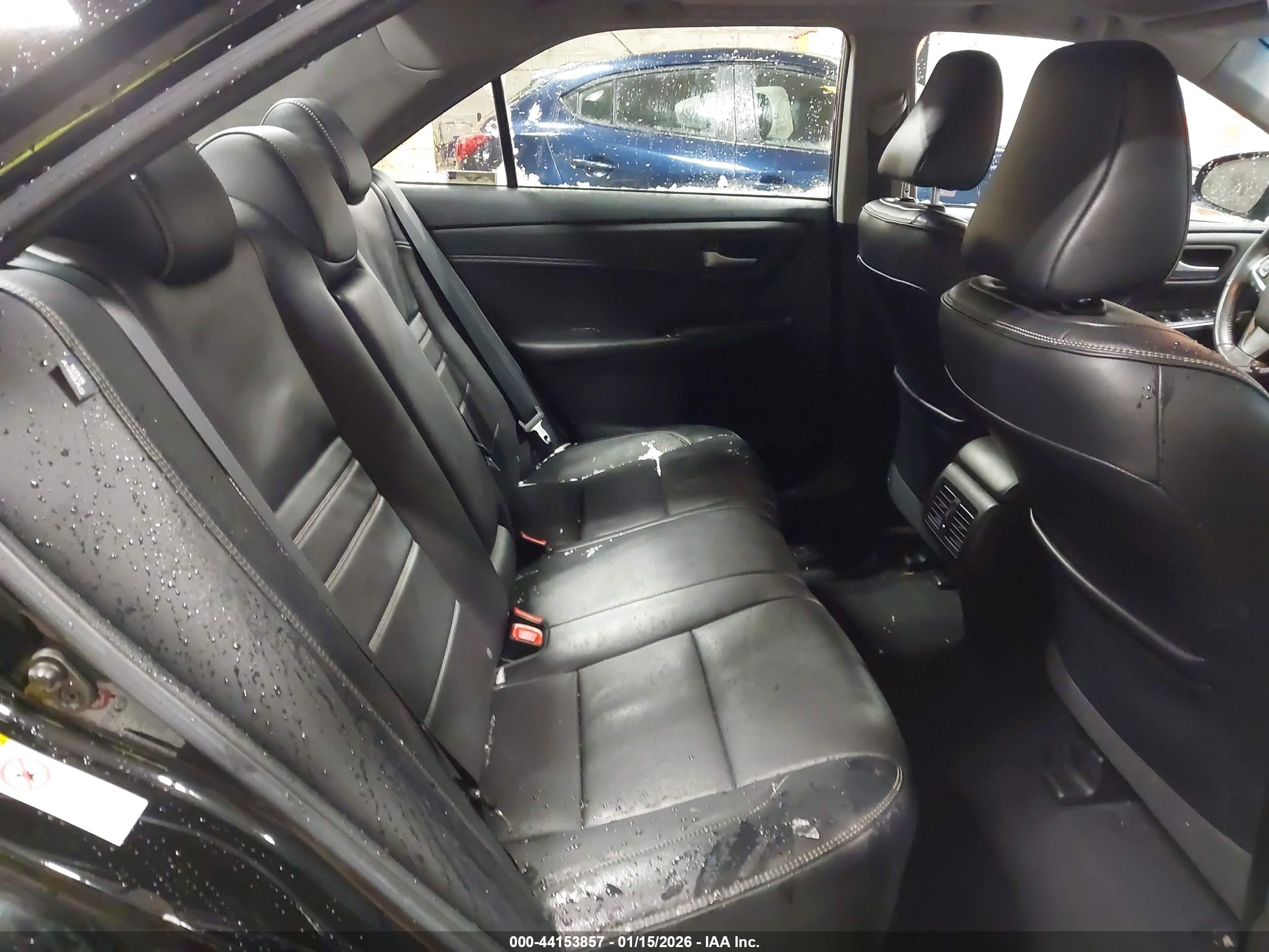 TOYOTA CAMRY image 8