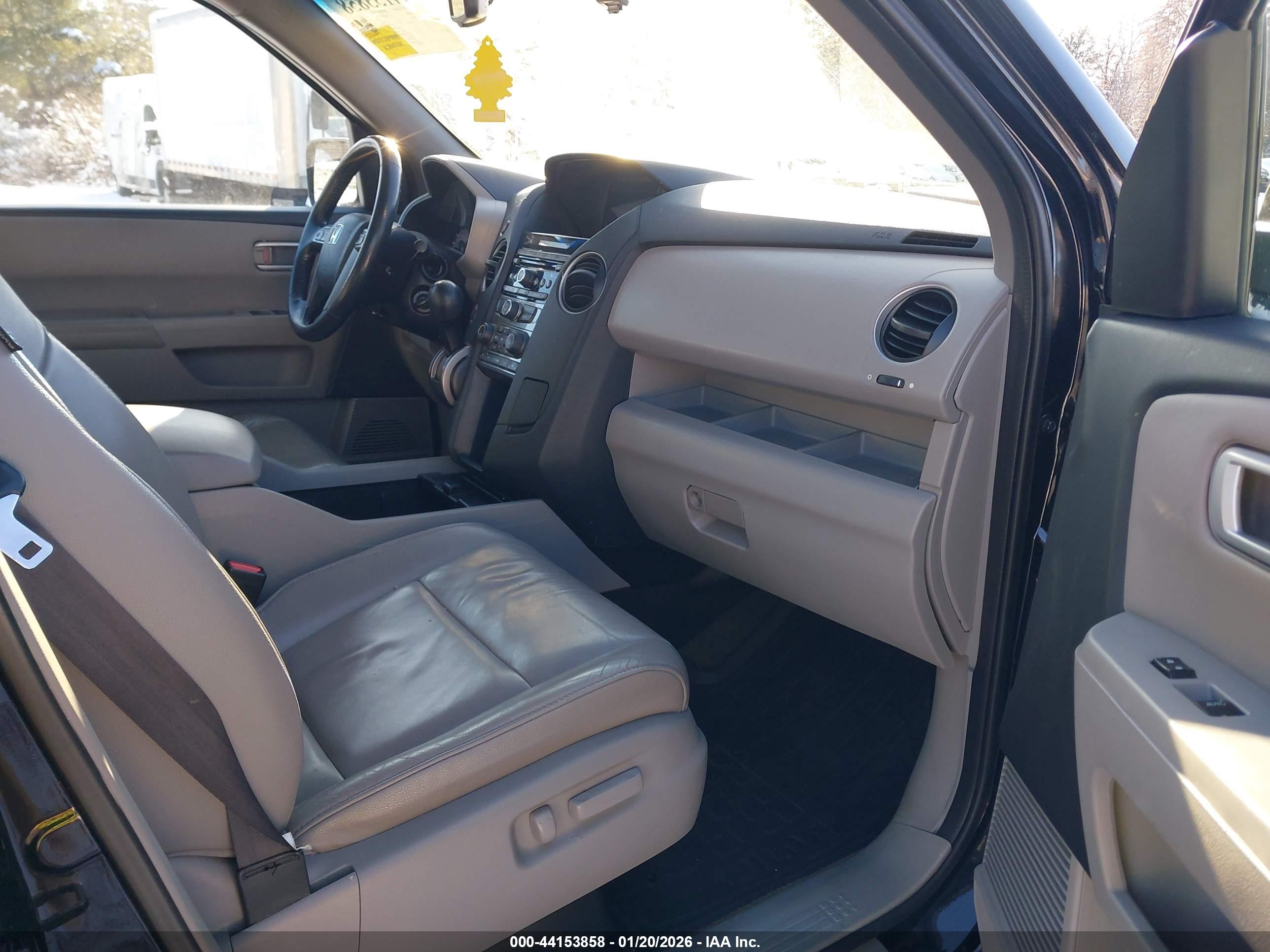 HONDA PILOT image 5