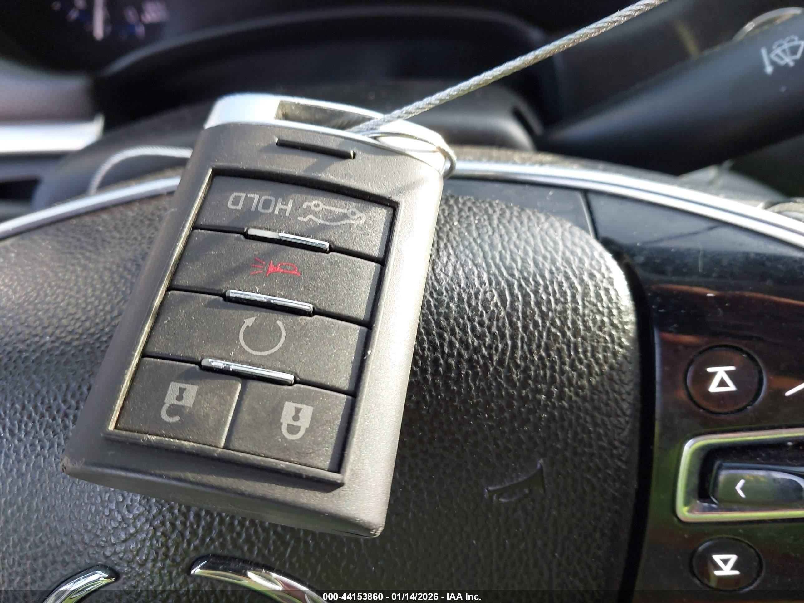 CADILLAC XTS image 11
