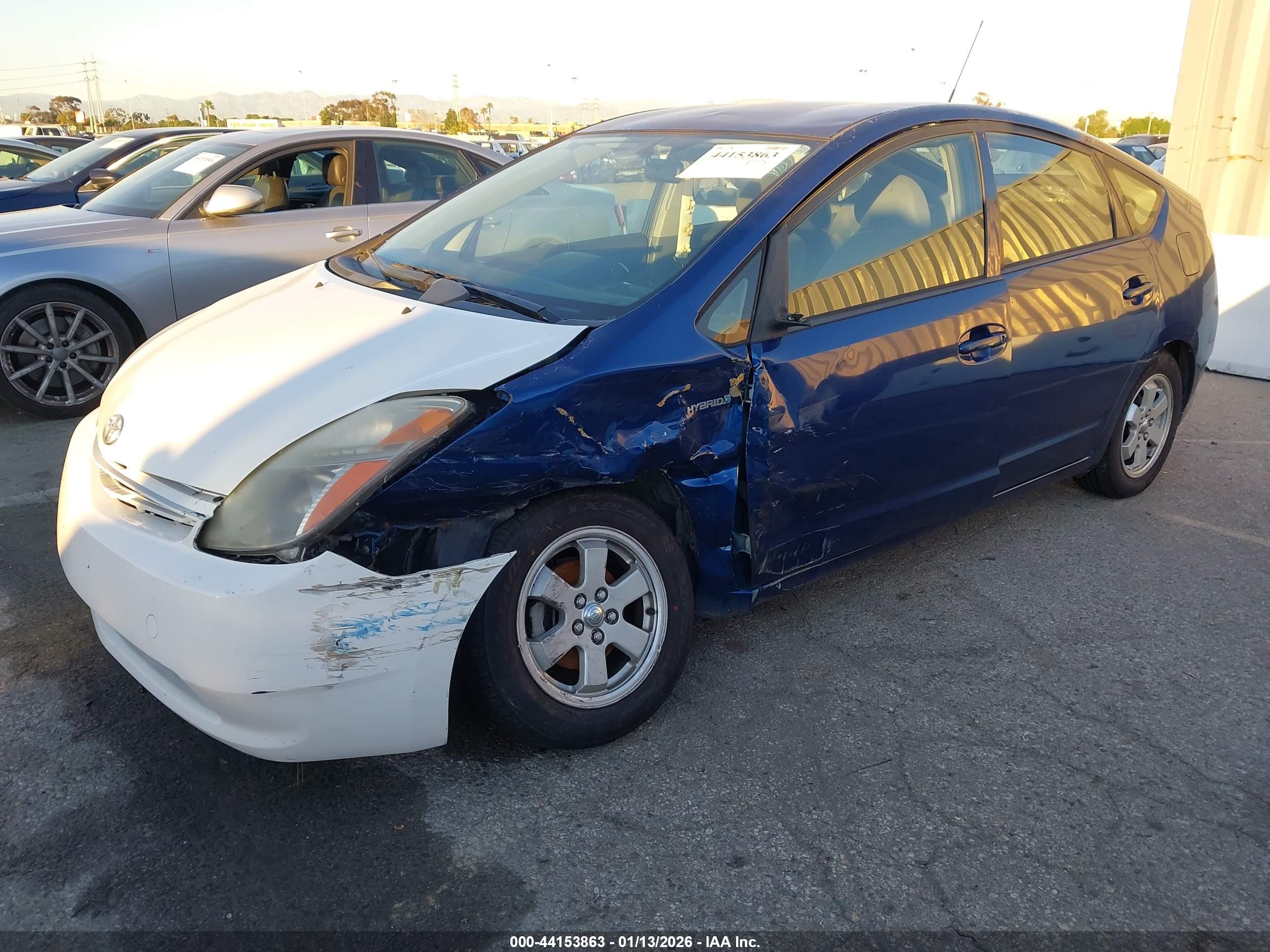 TOYOTA PRIUS image 2
