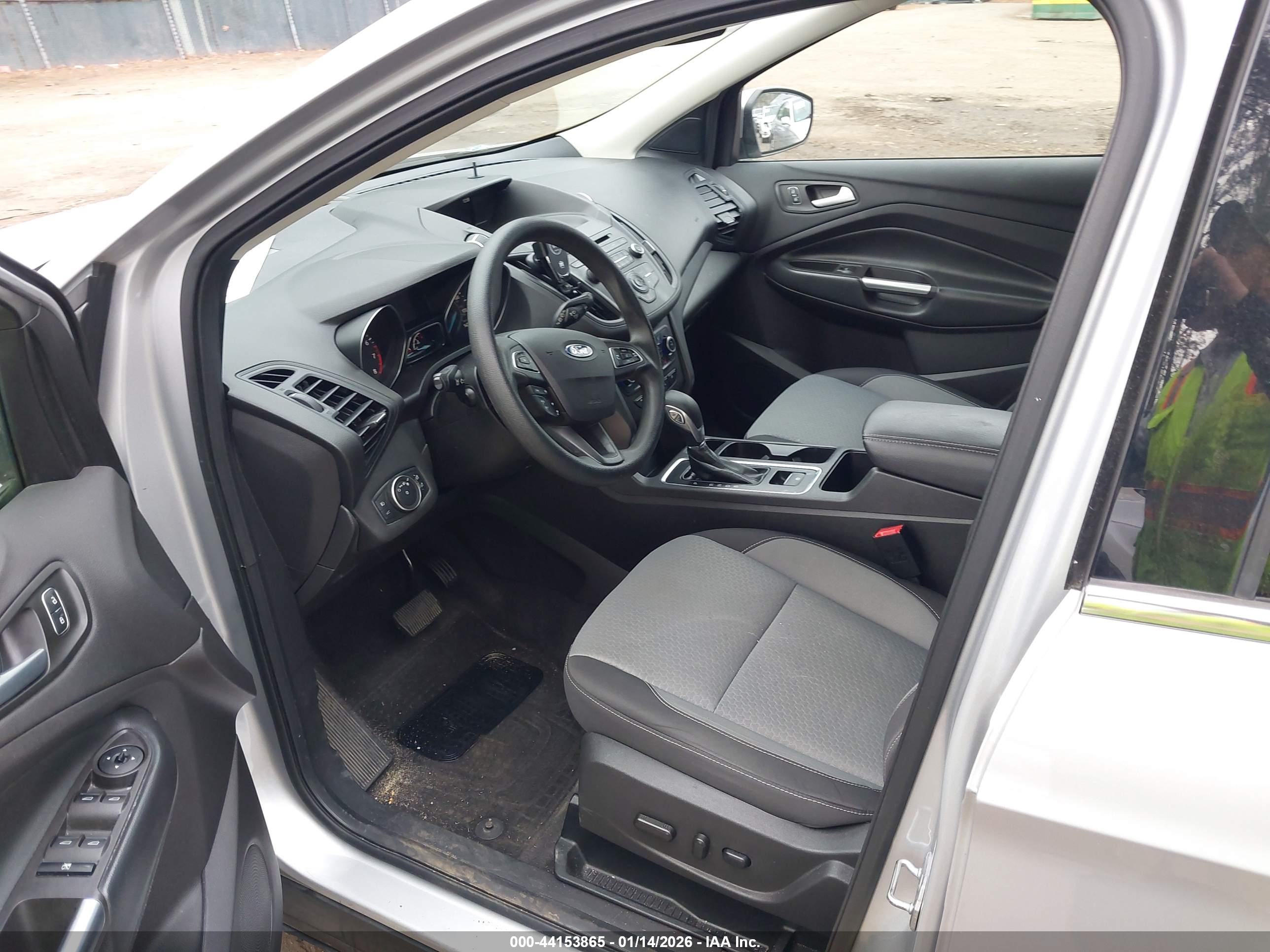 FORD ESCAPE image 5
