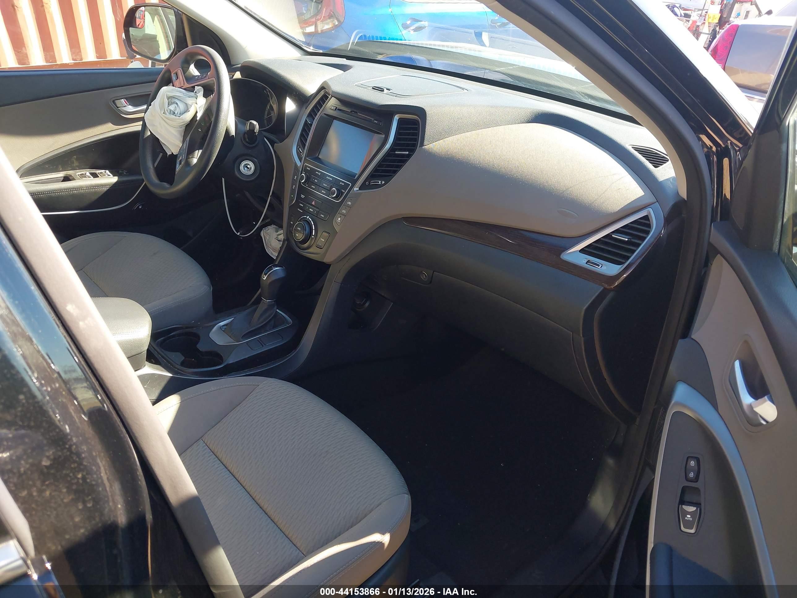 HYUNDAI SANTA image 5