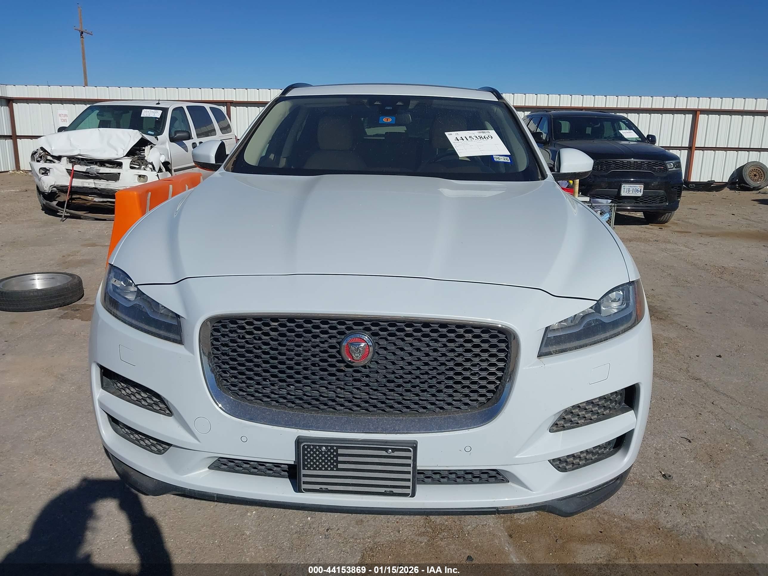 JAGUAR F-PACE image 6