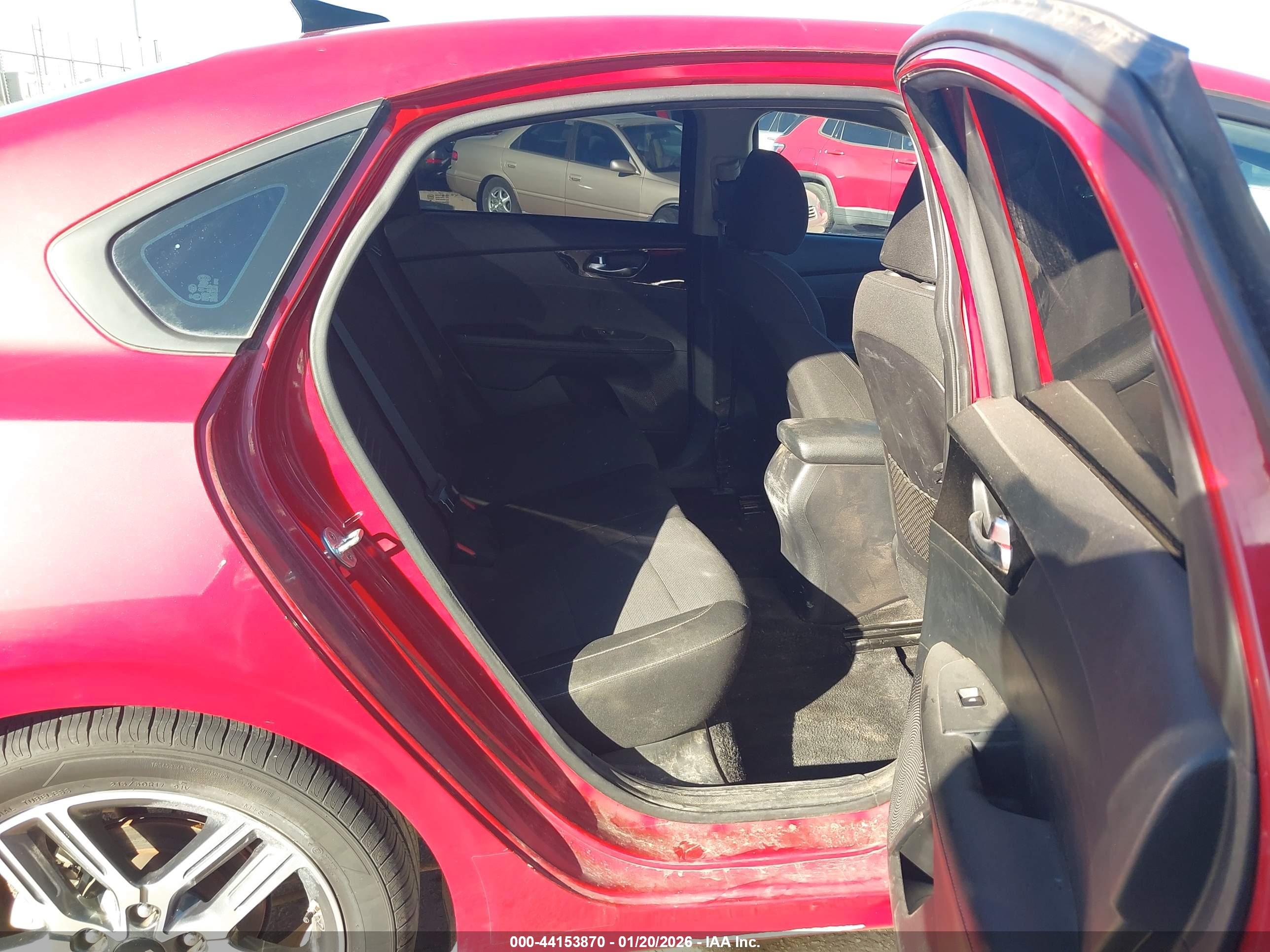KIA FORTE image 8