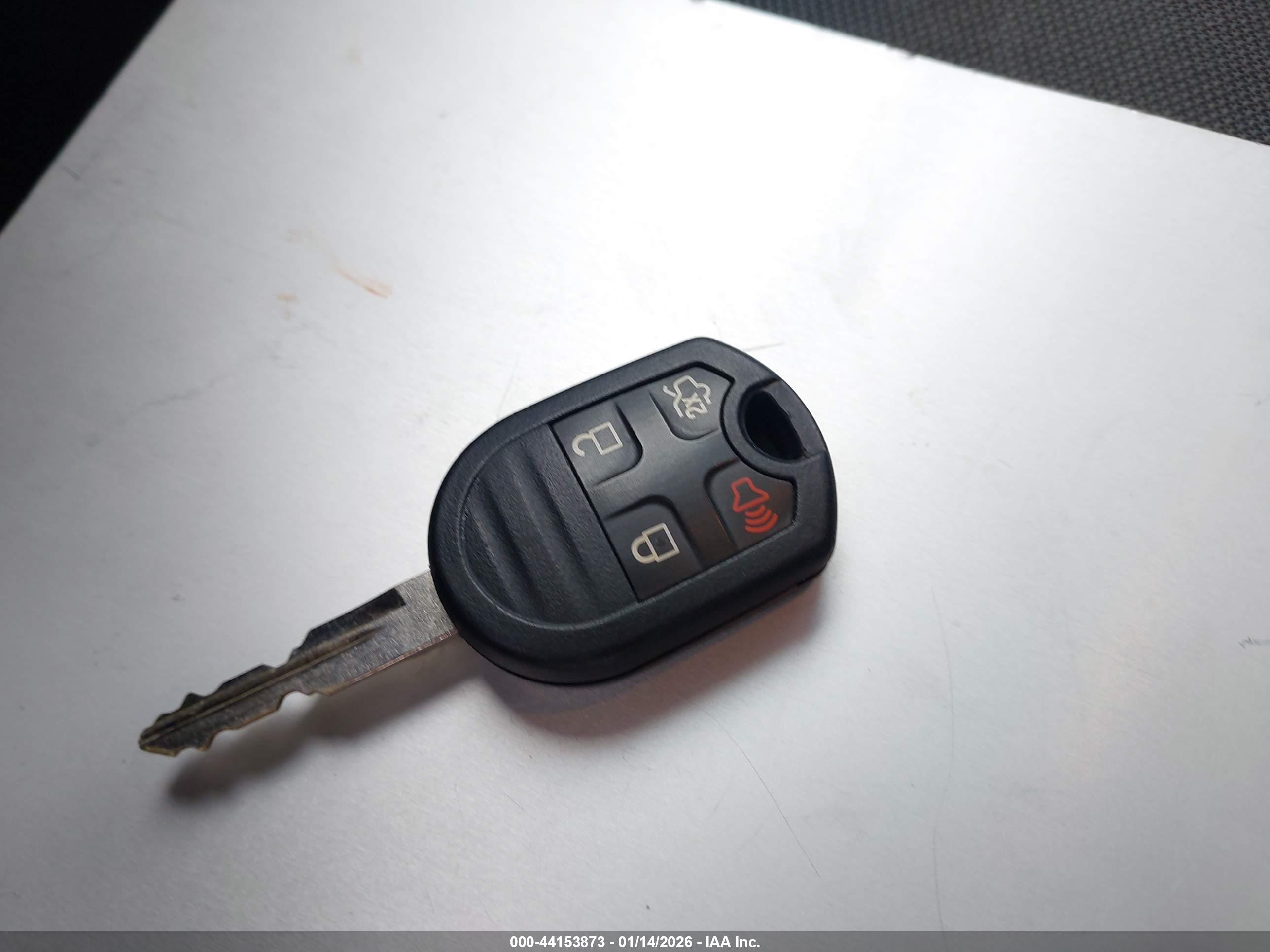FORD FUSION image 11