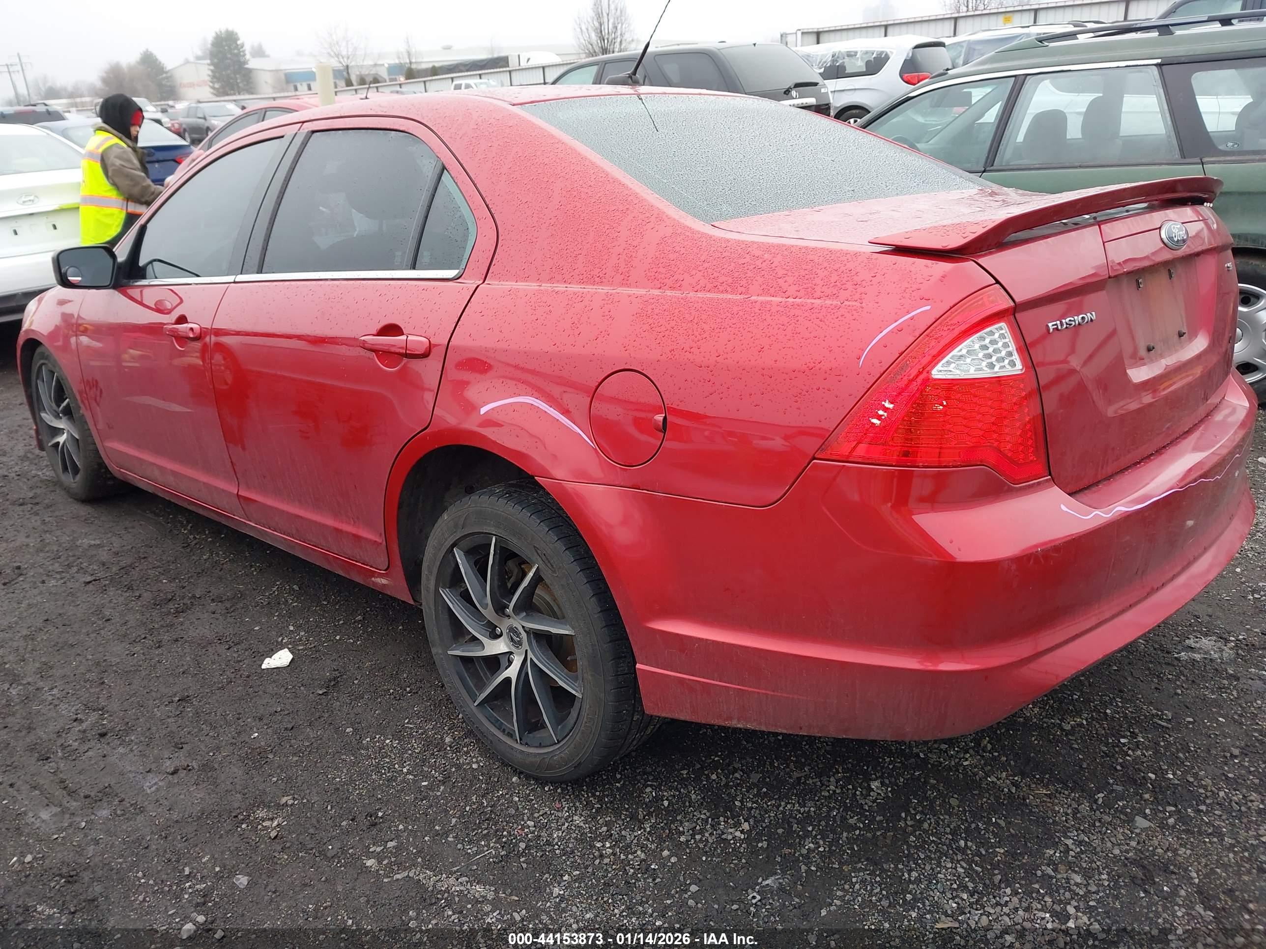 FORD FUSION image 3