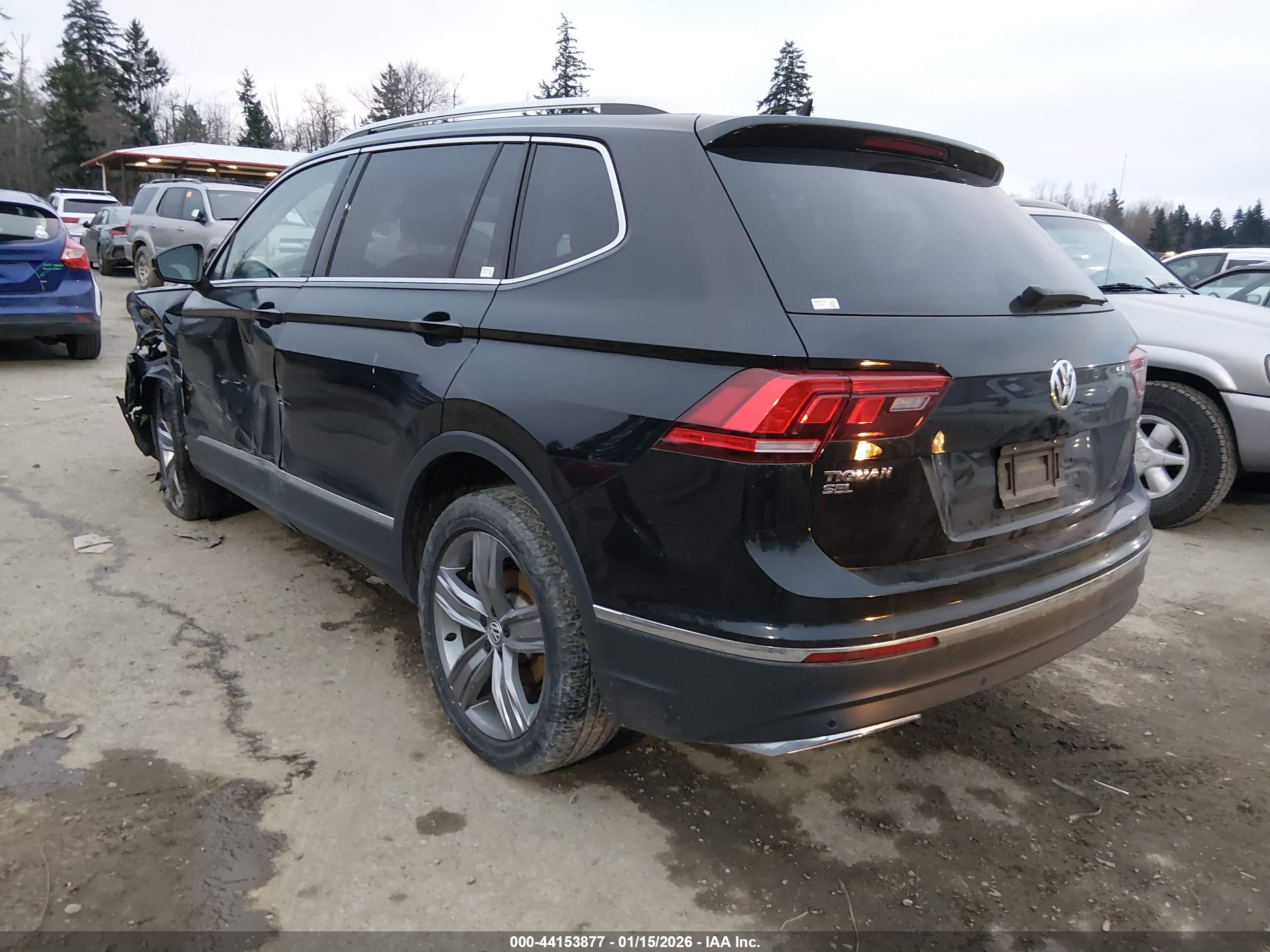 VOLKSWAGEN TIGUAN image 3