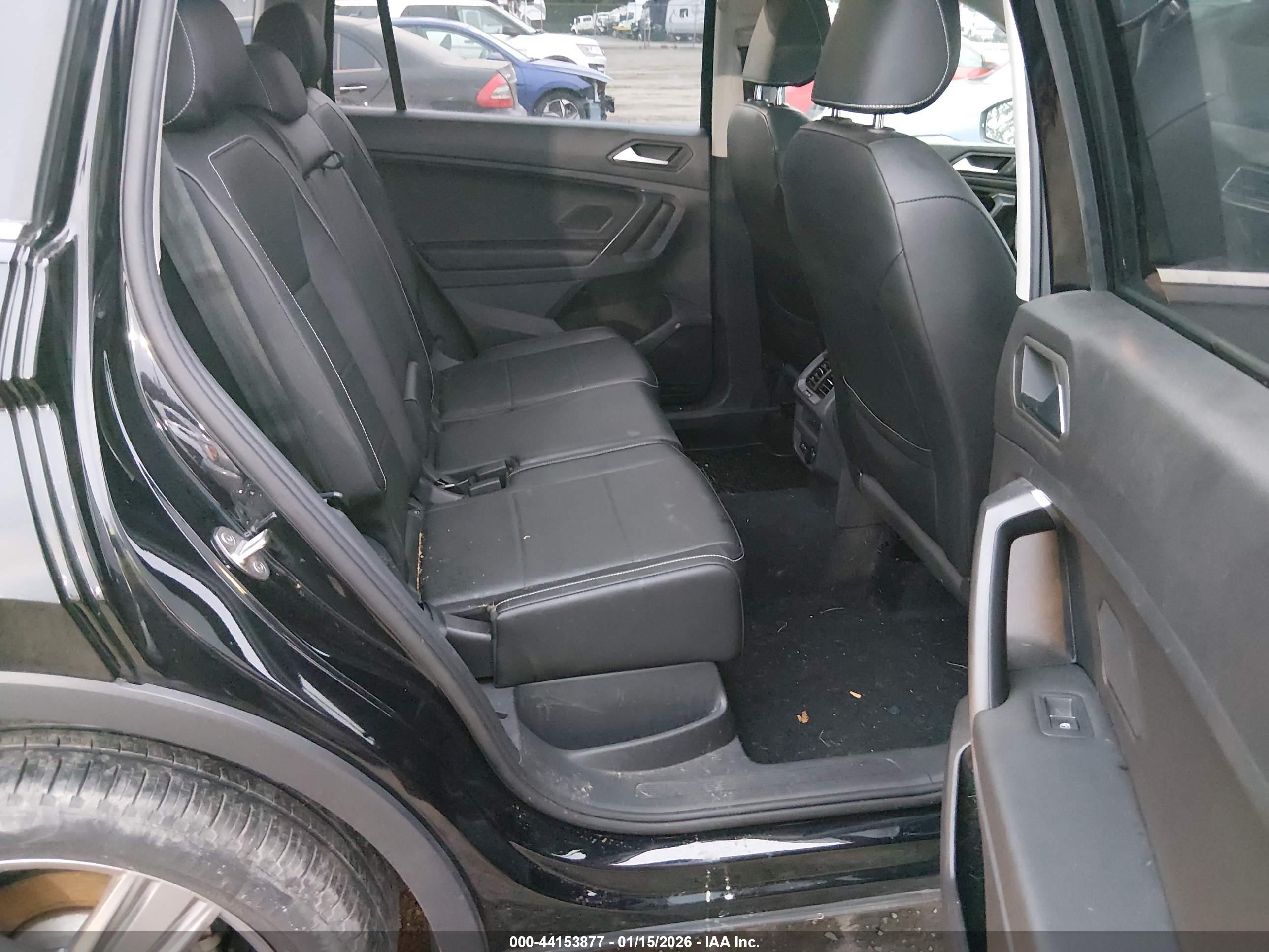 VOLKSWAGEN TIGUAN image 8