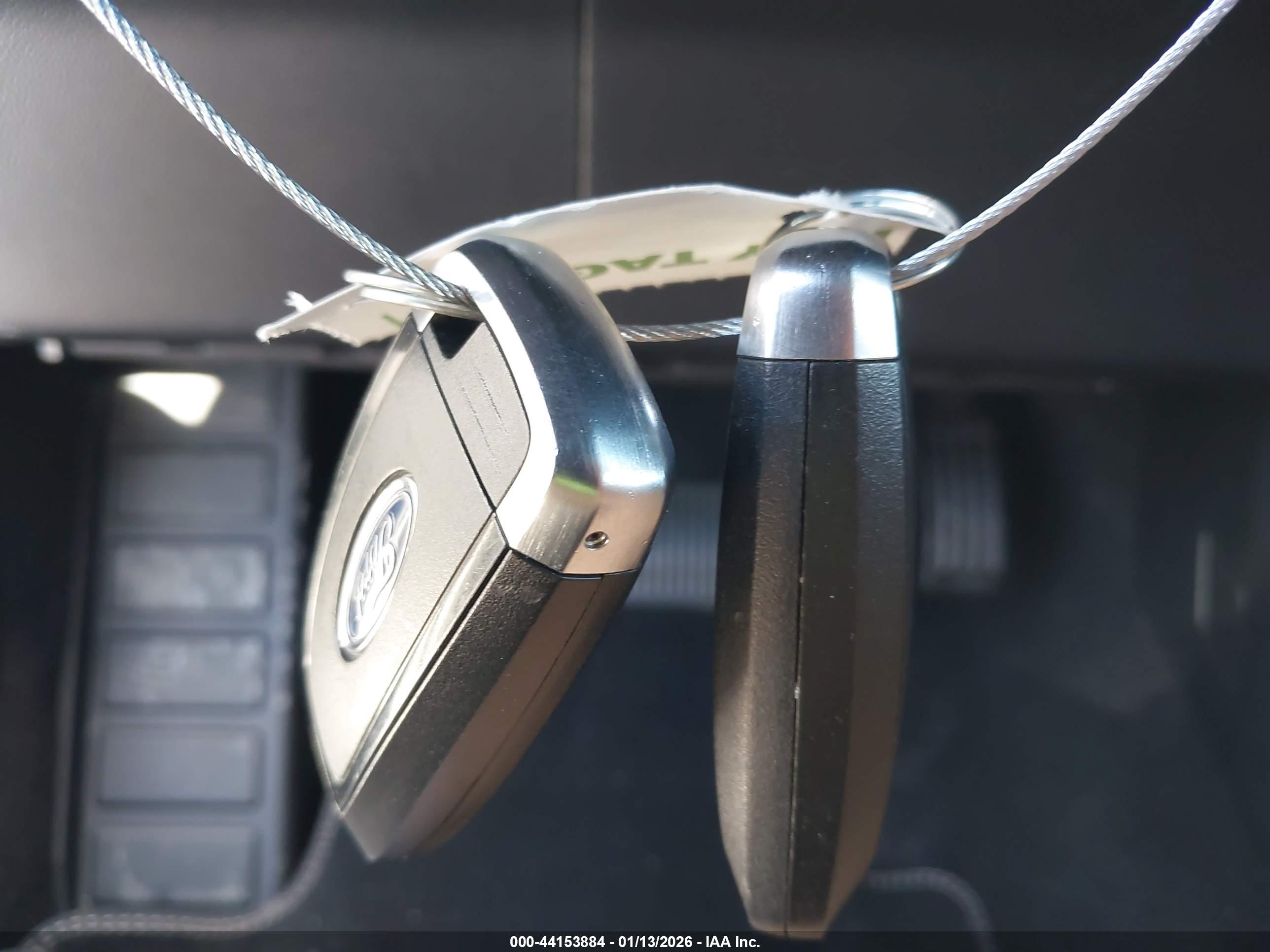 FORD ESCAPE image 11