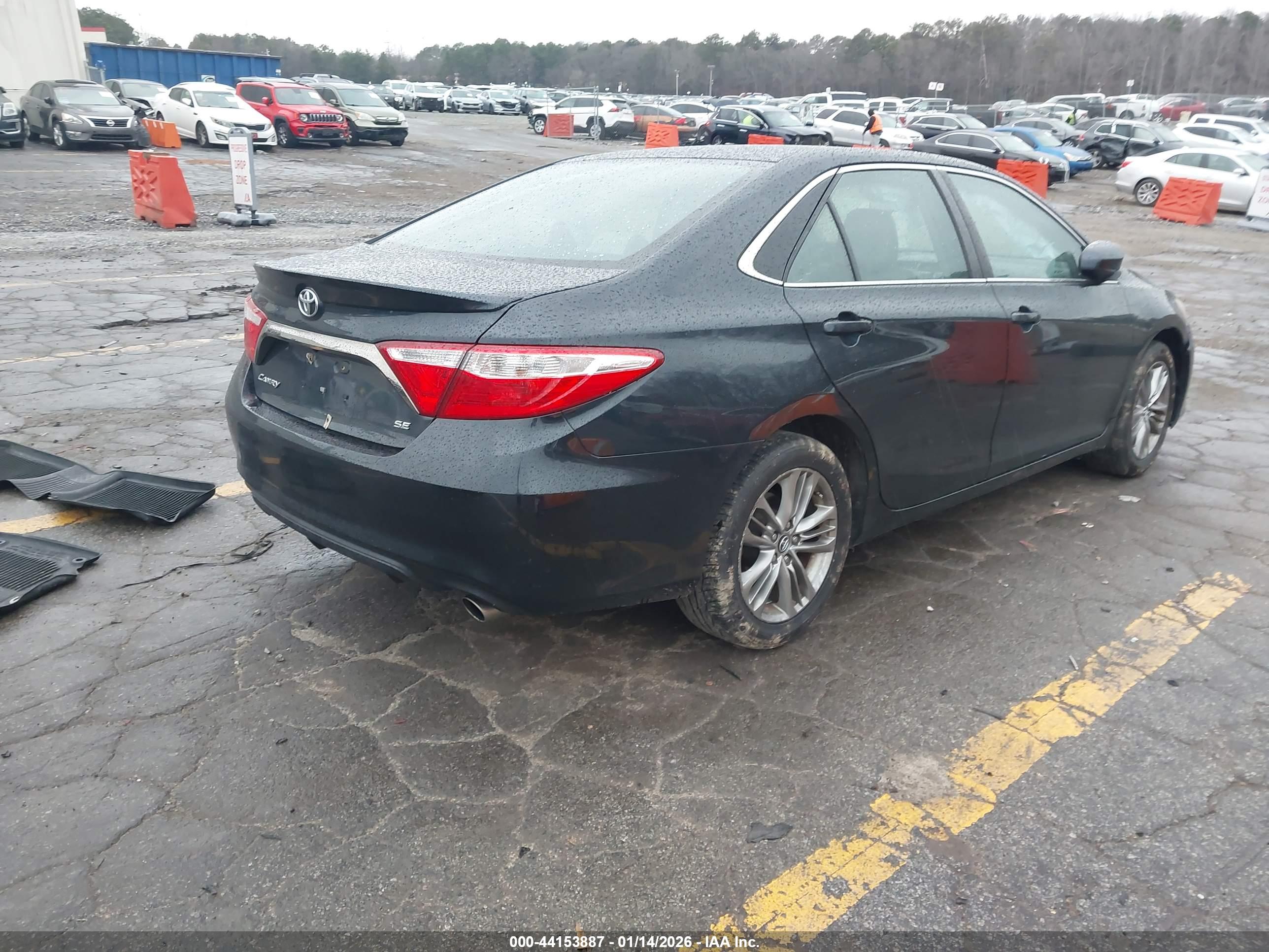 TOYOTA CAMRY image 4
