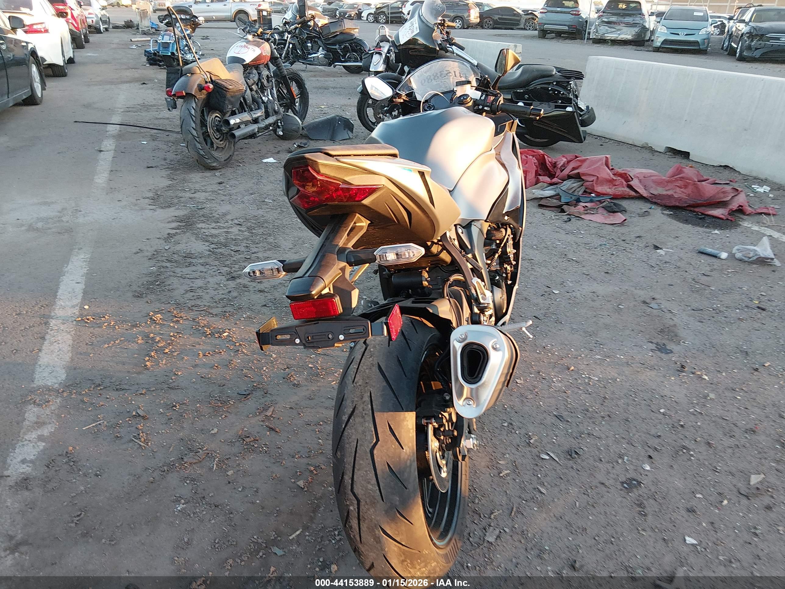 KAWASAKI ZX636 image 6
