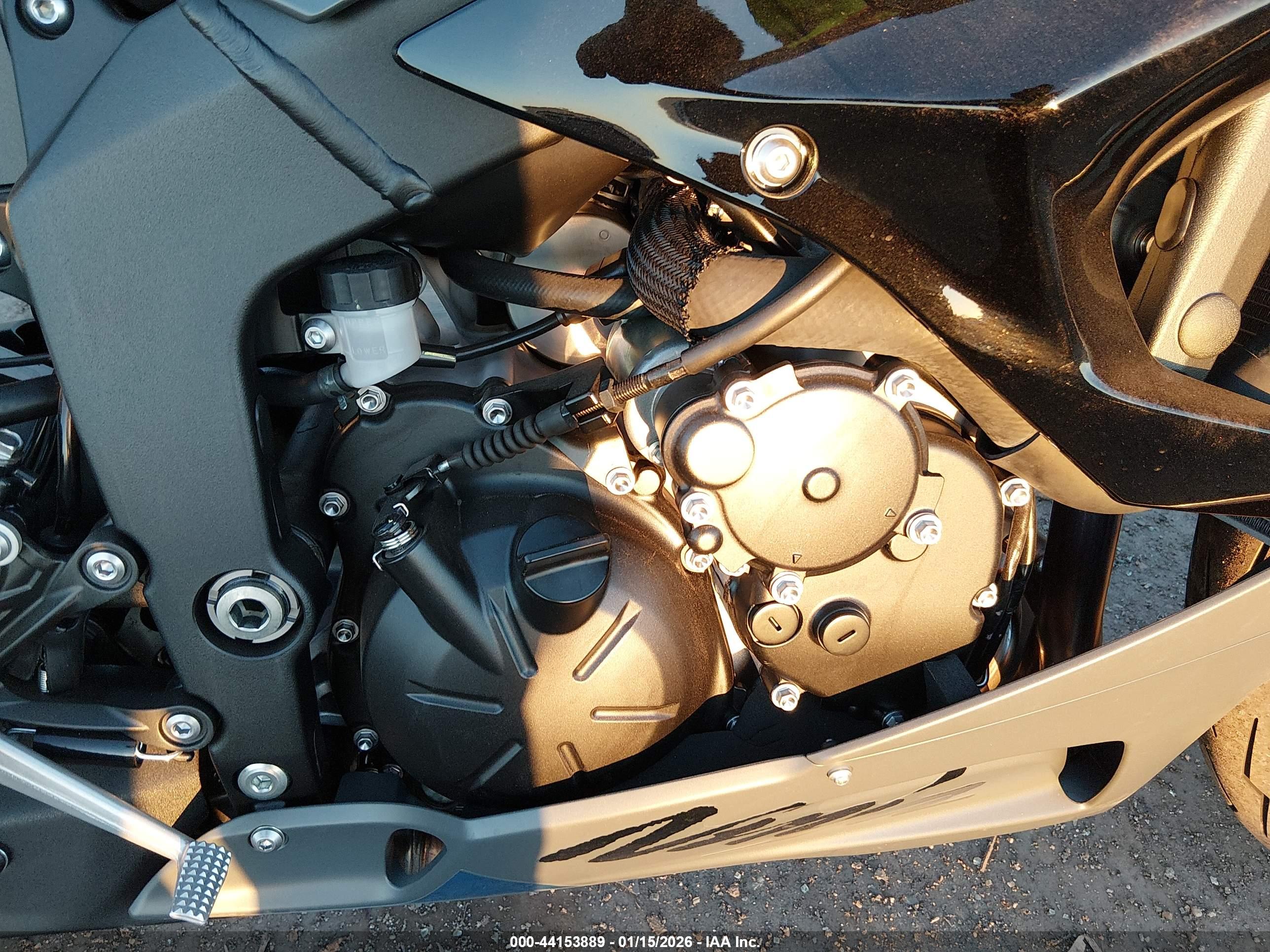 KAWASAKI ZX636 image 8