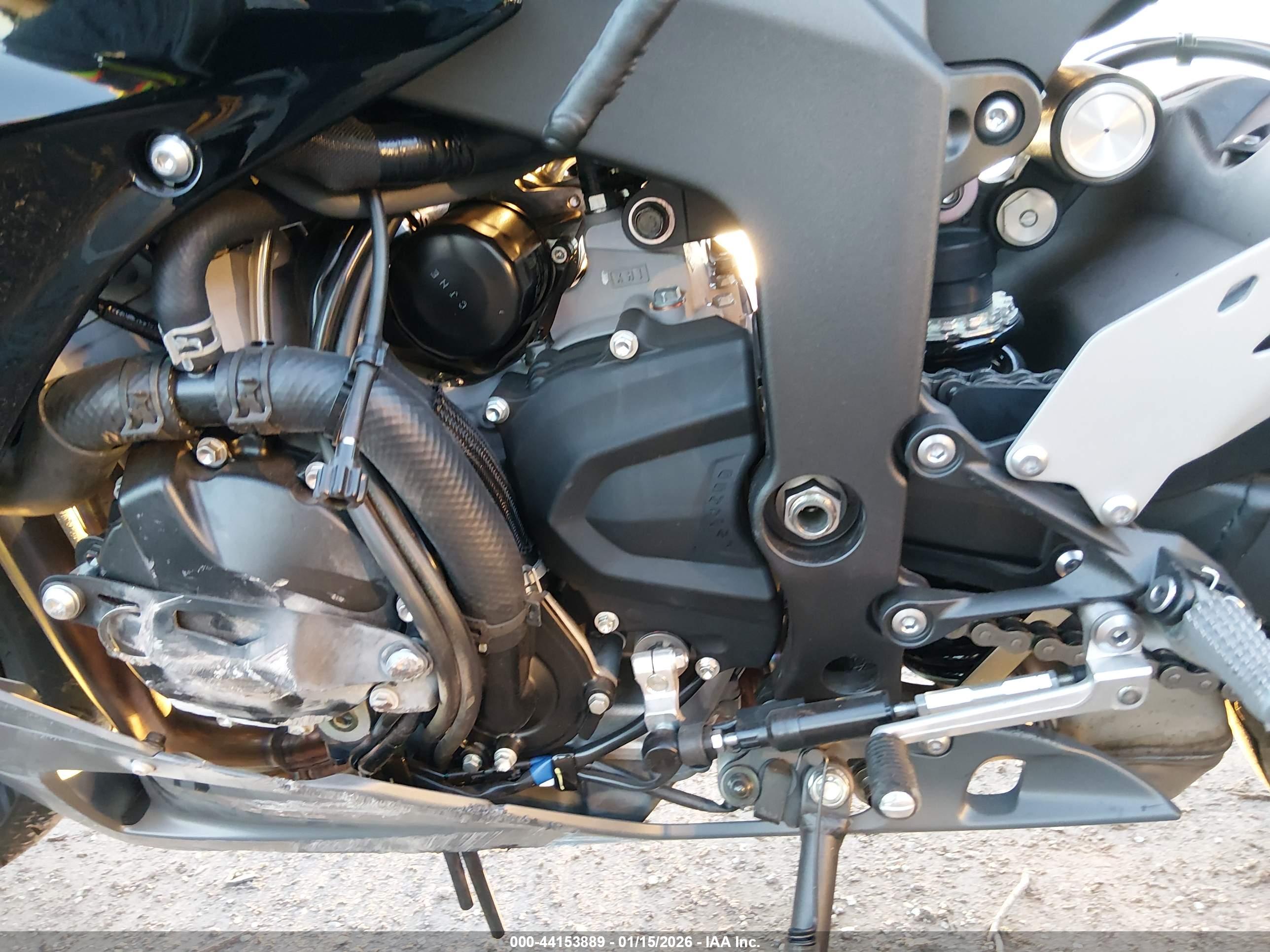 KAWASAKI ZX636 image 9