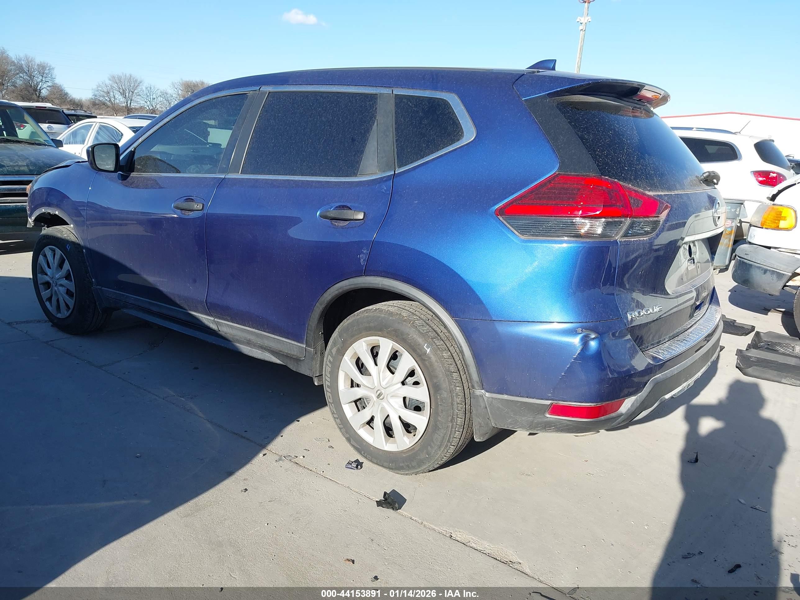 NISSAN ROGUE image 3