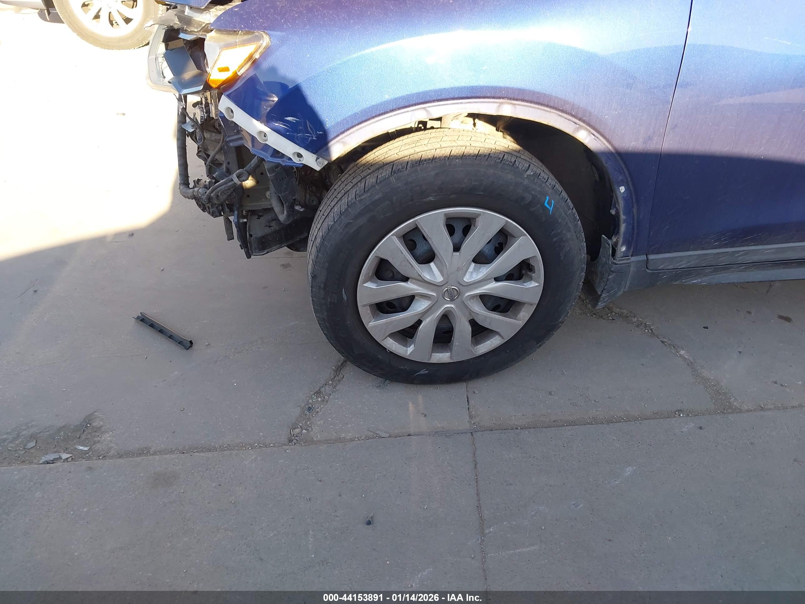 NISSAN ROGUE image 6