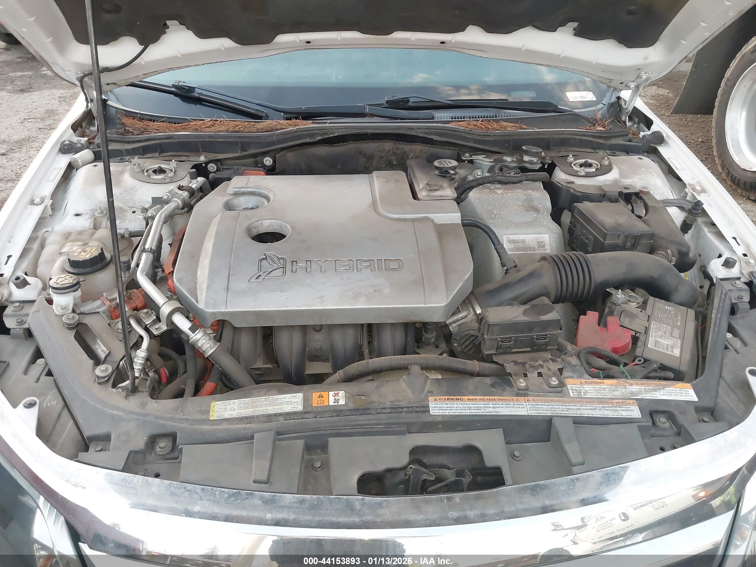 FORD FUSION image 10