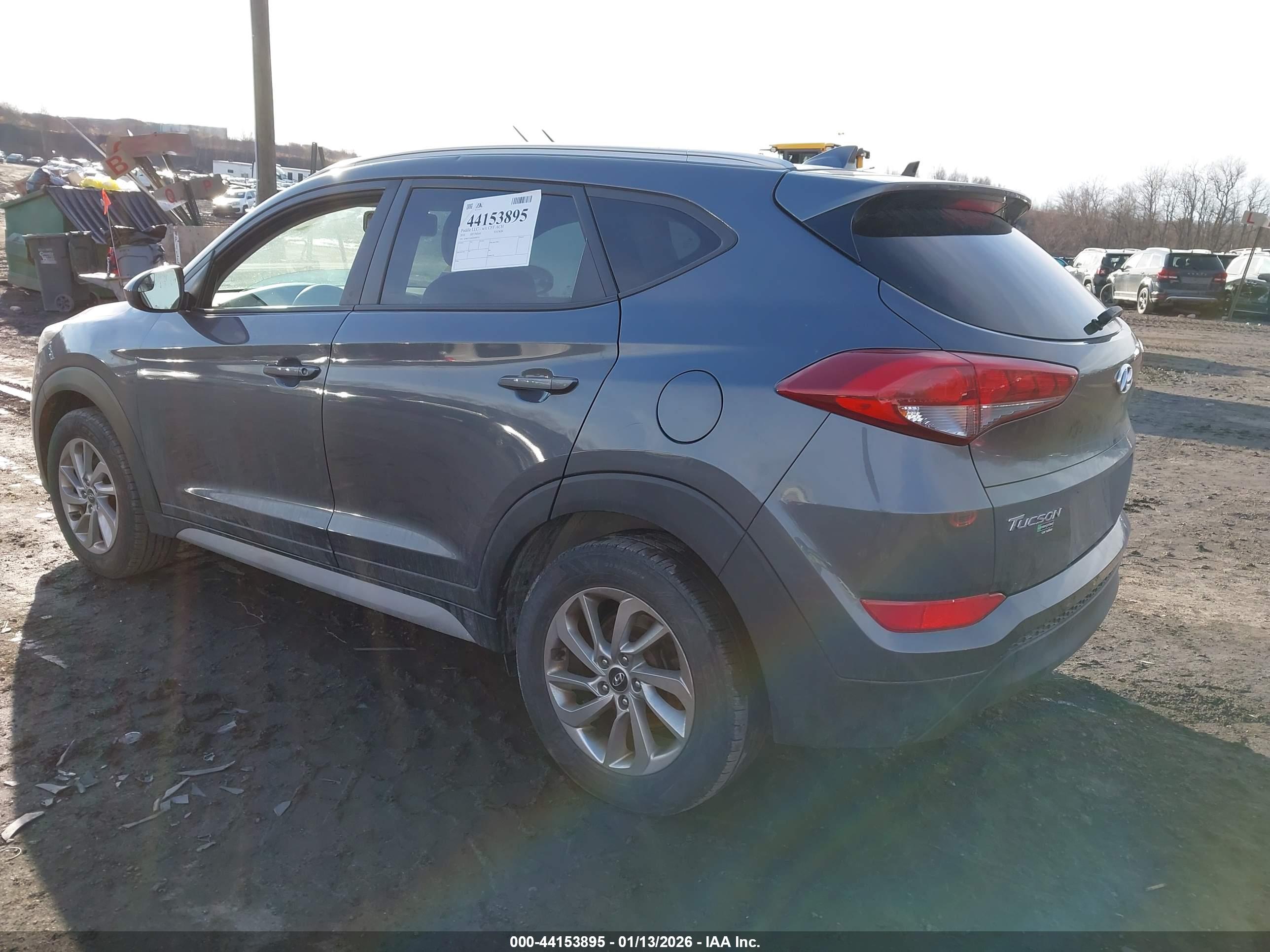 HYUNDAI TUCSON image 3