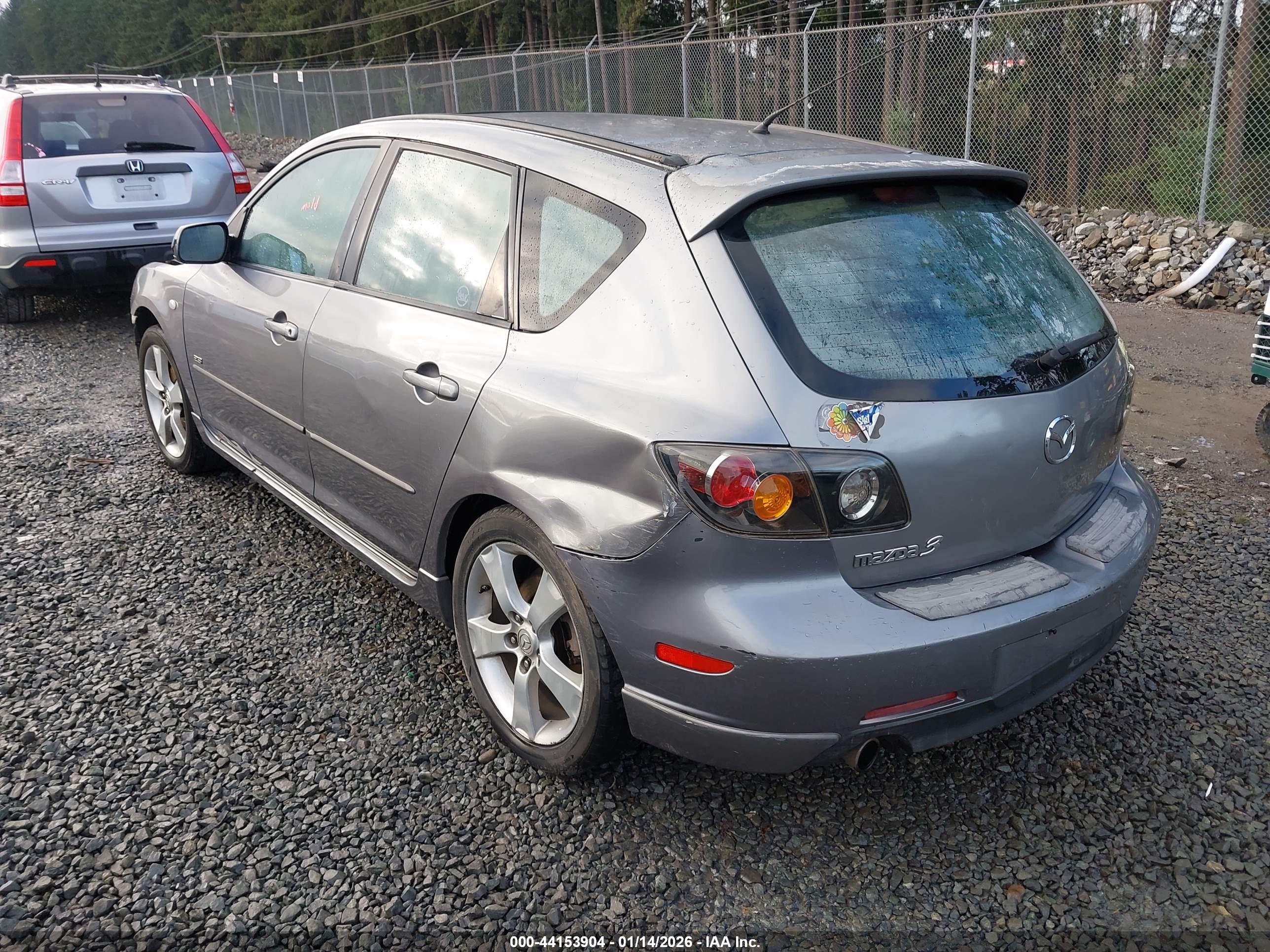 MAZDA MAZDA3 image 3