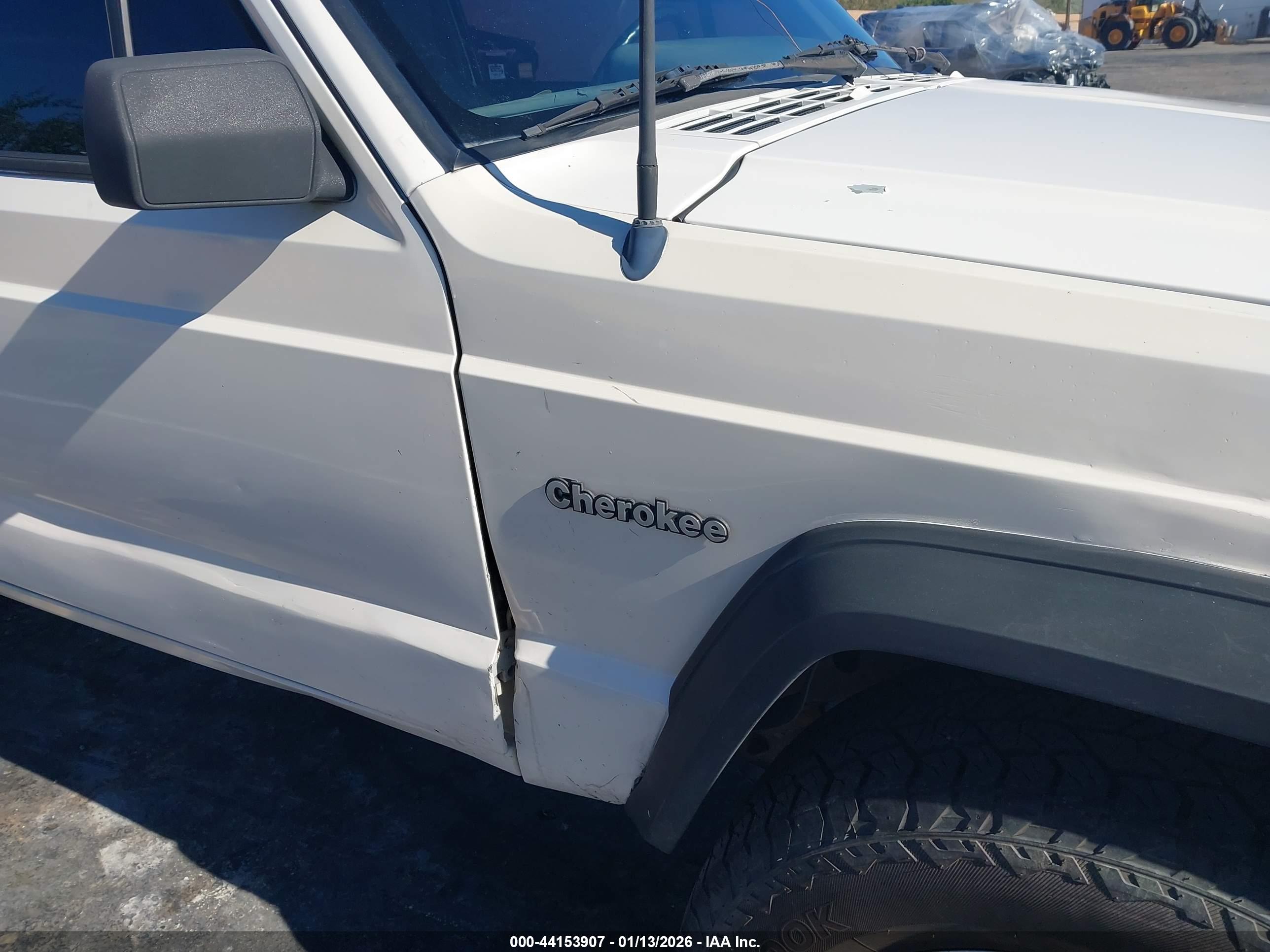 JEEP CHEROKEE image 6