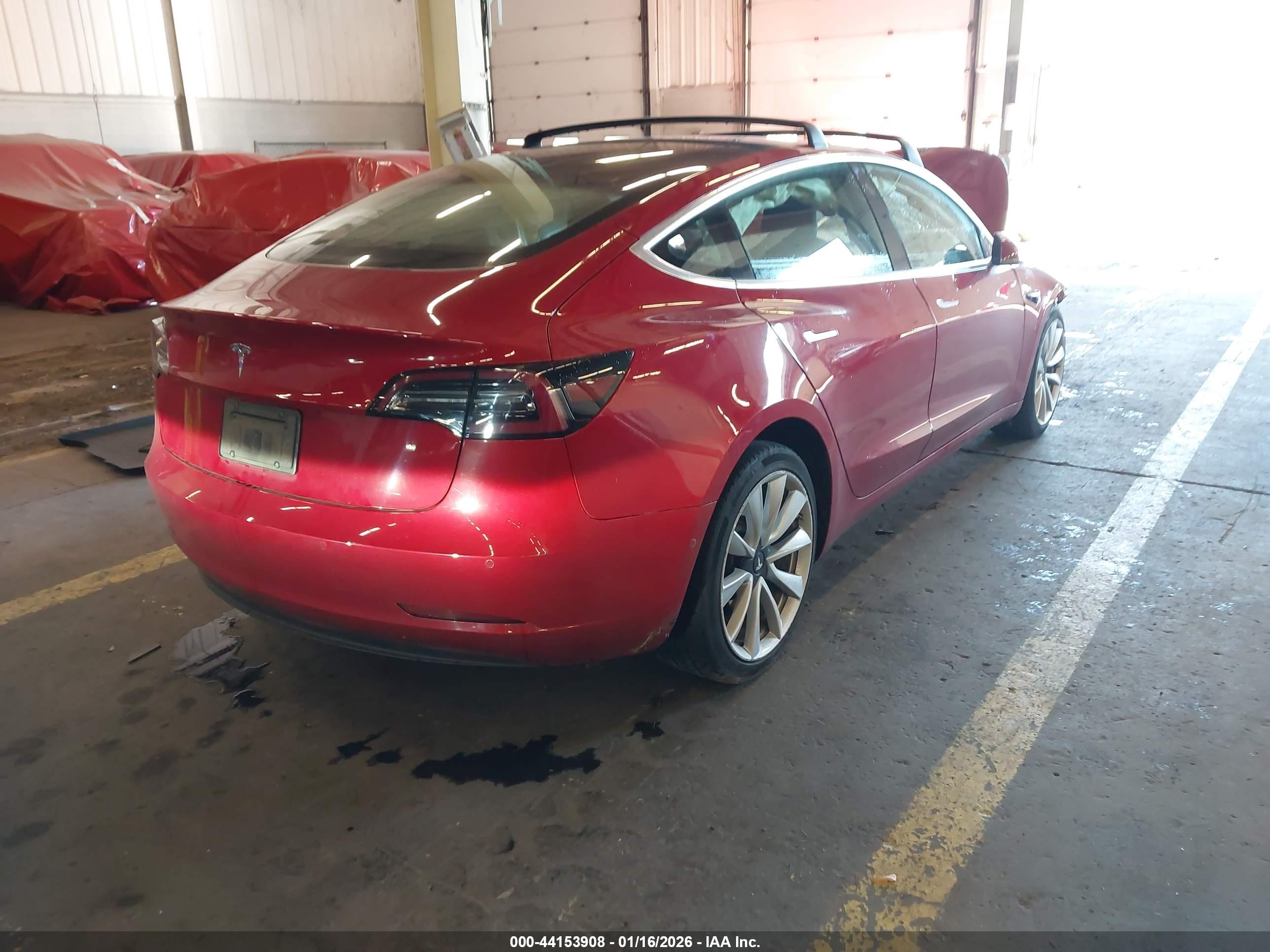 TESLA MODEL image 4