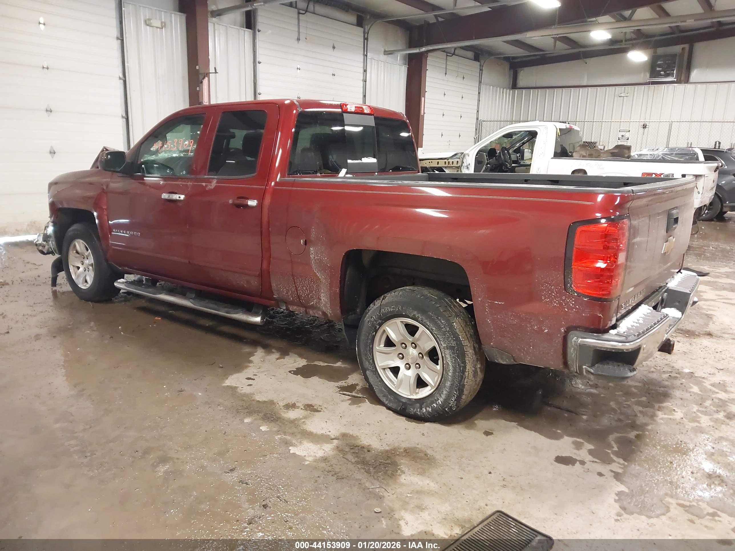CHEVROLET SILVERADO image 3
