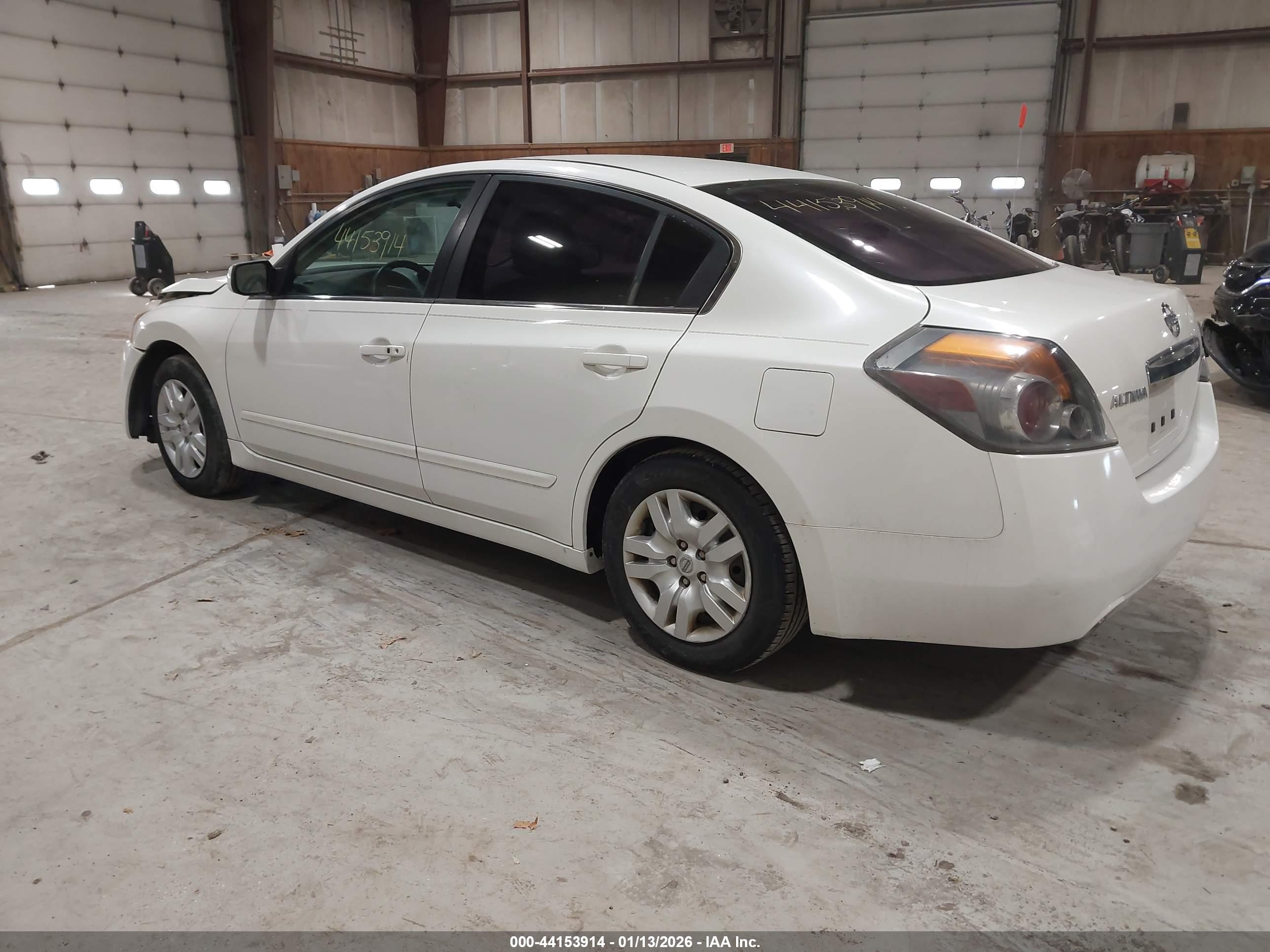 NISSAN ALTIMA image 3