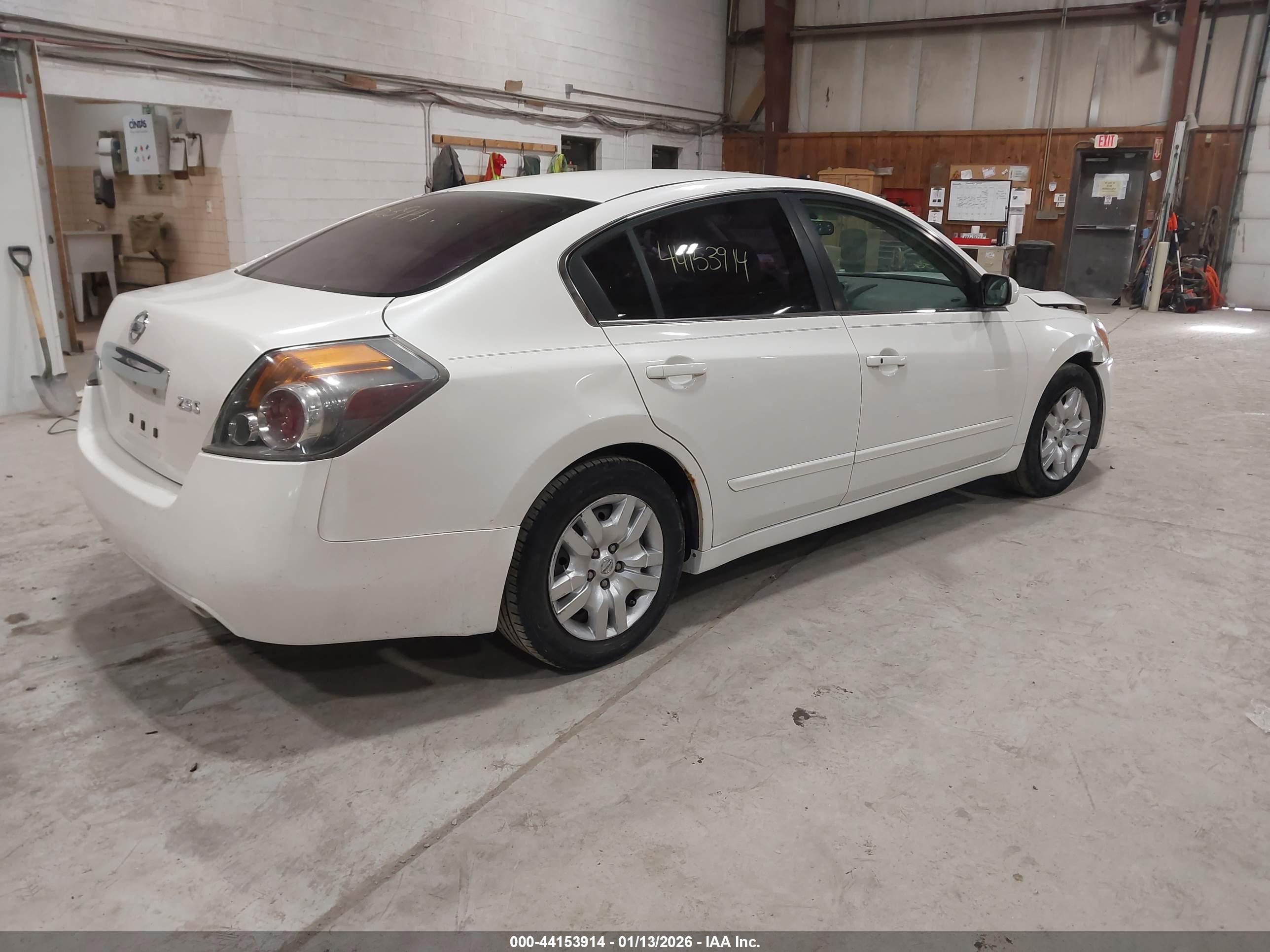 NISSAN ALTIMA image 4