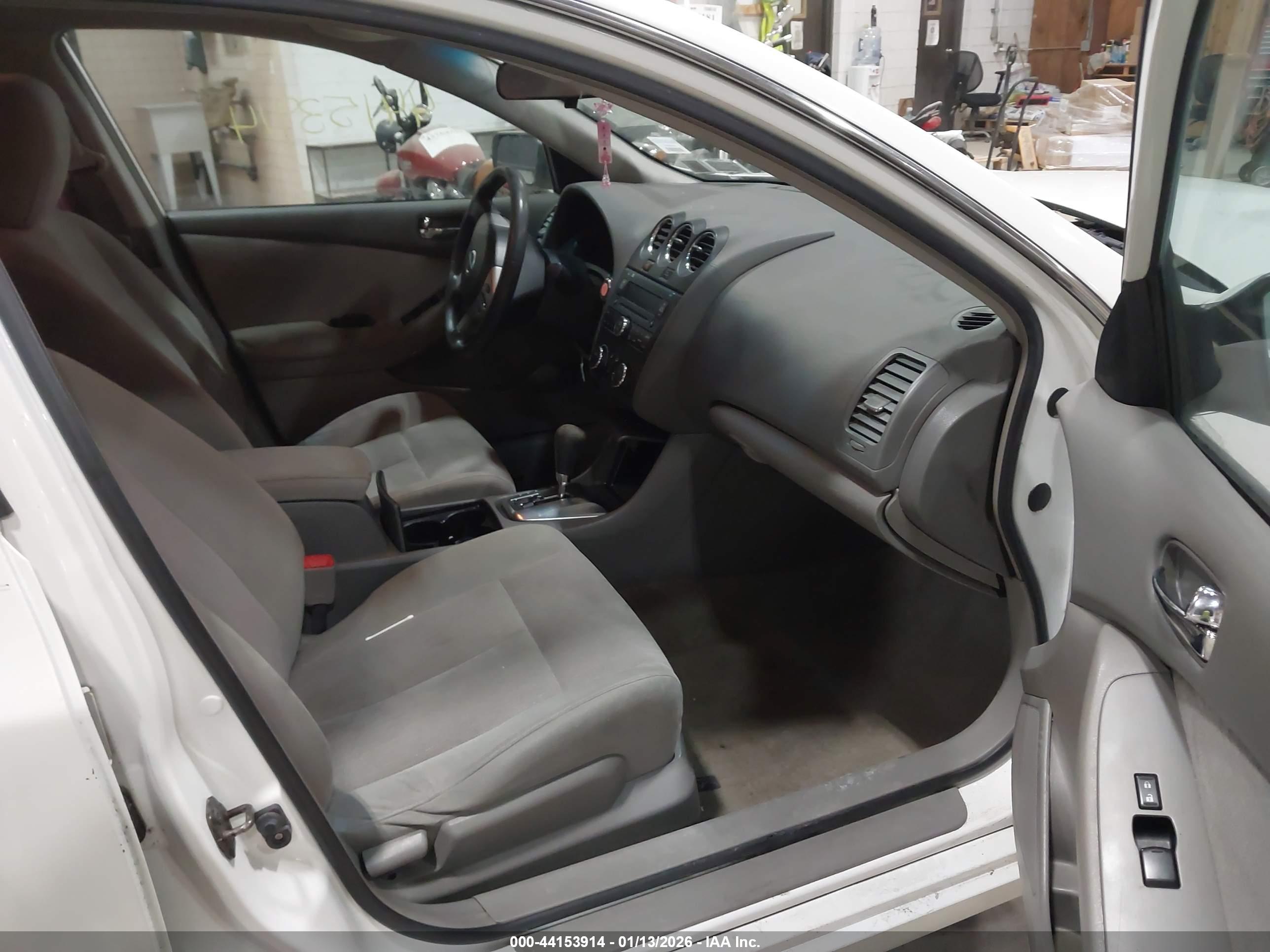 NISSAN ALTIMA image 5