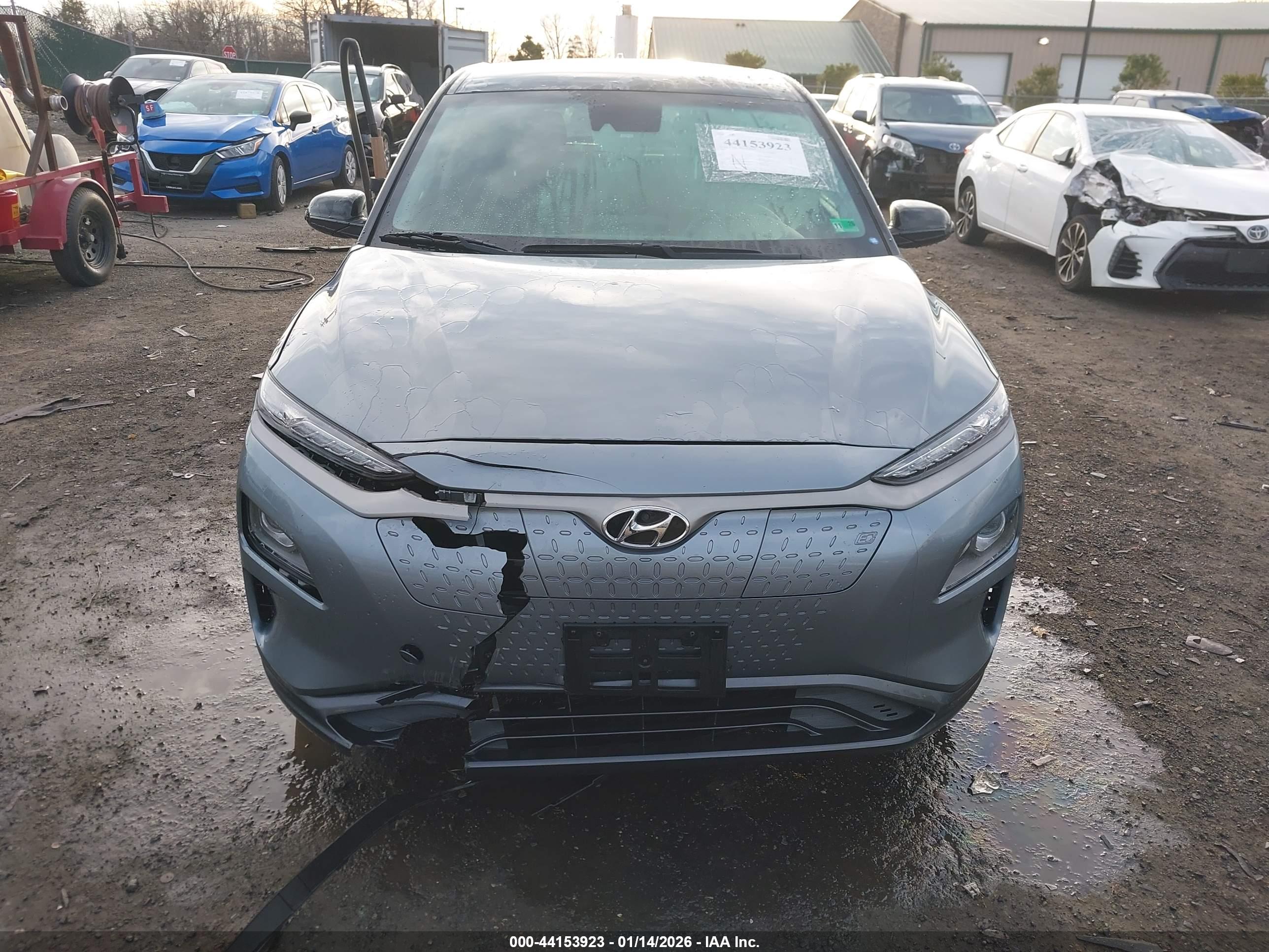 HYUNDAI KONA image 6