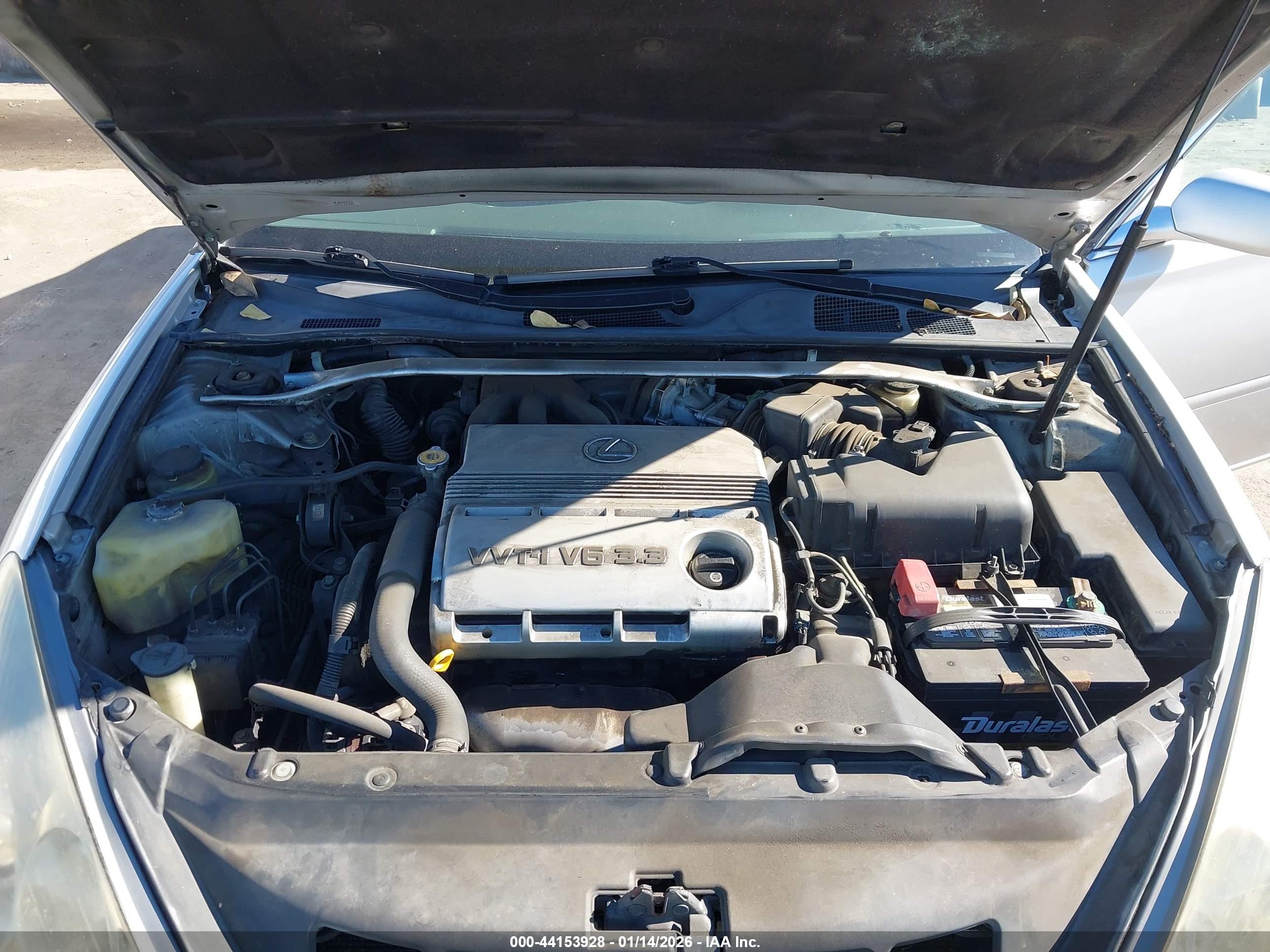 LEXUS ES image 10