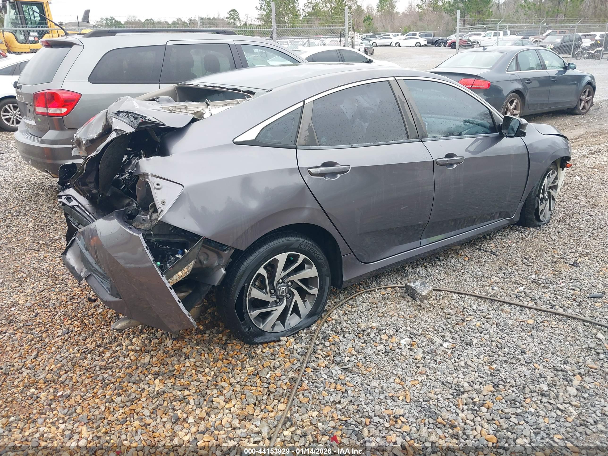 HONDA CIVIC image 4