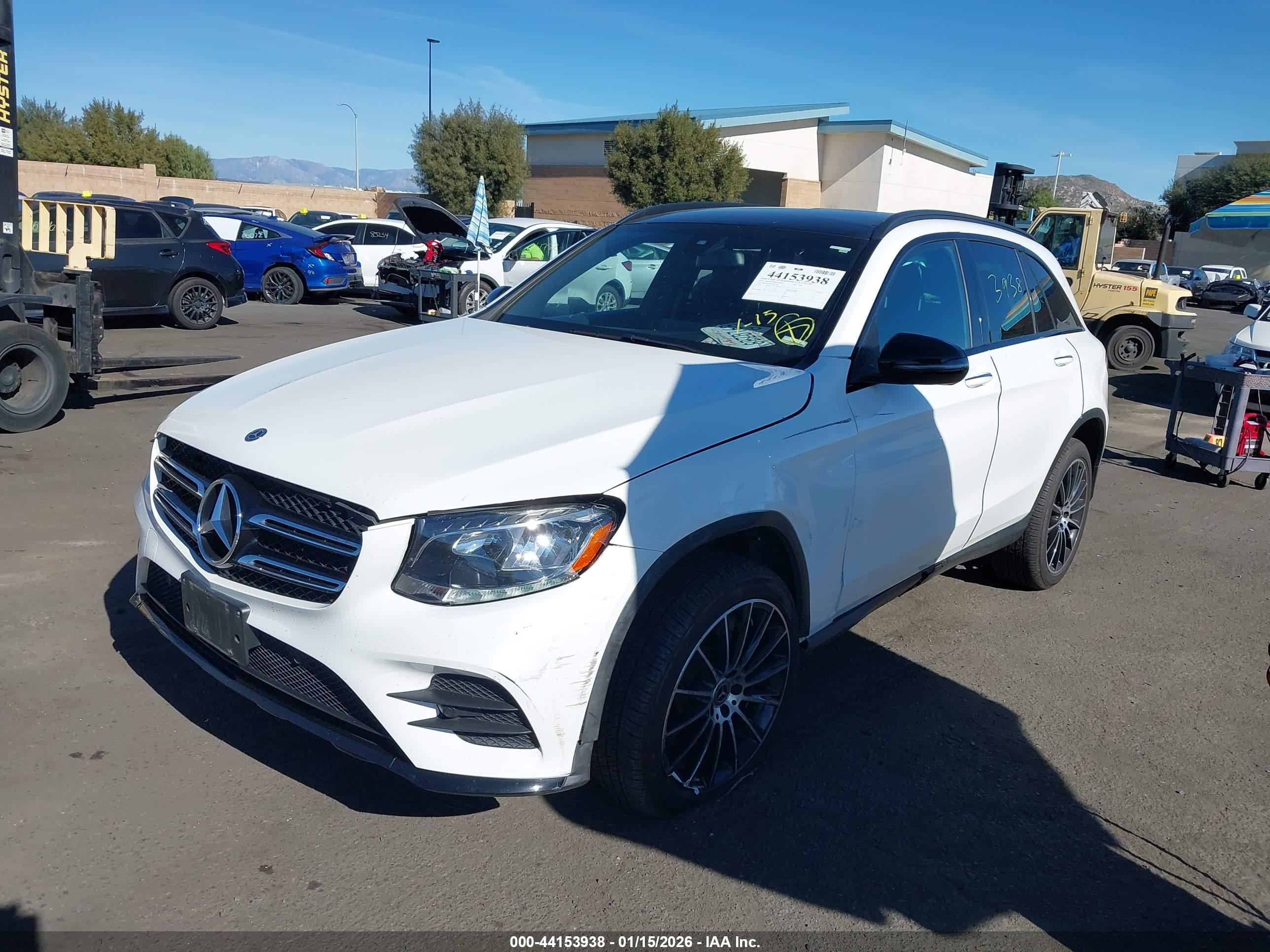 MERCEDES-BENZ GLC image 2