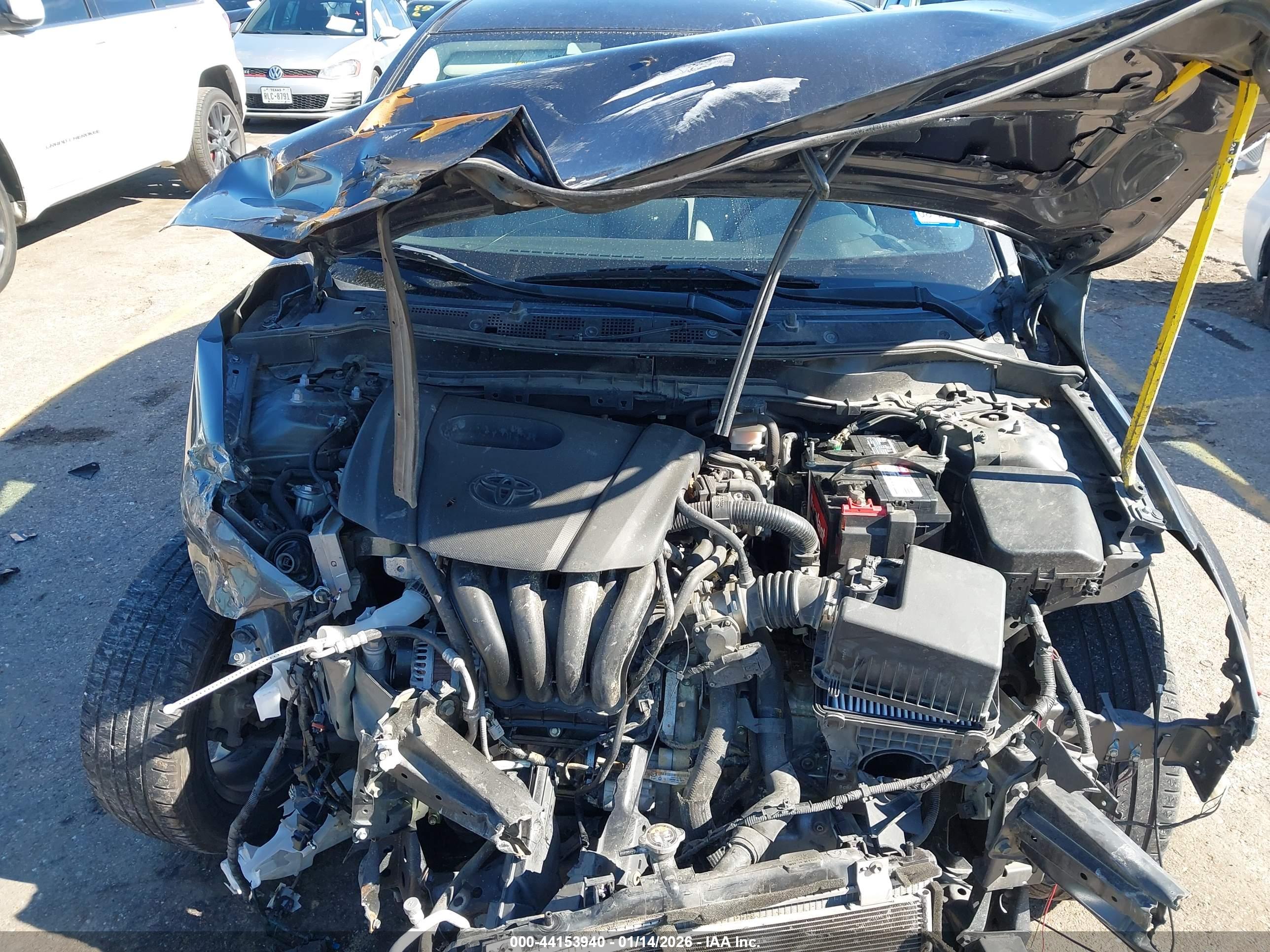 TOYOTA YARIS image 10