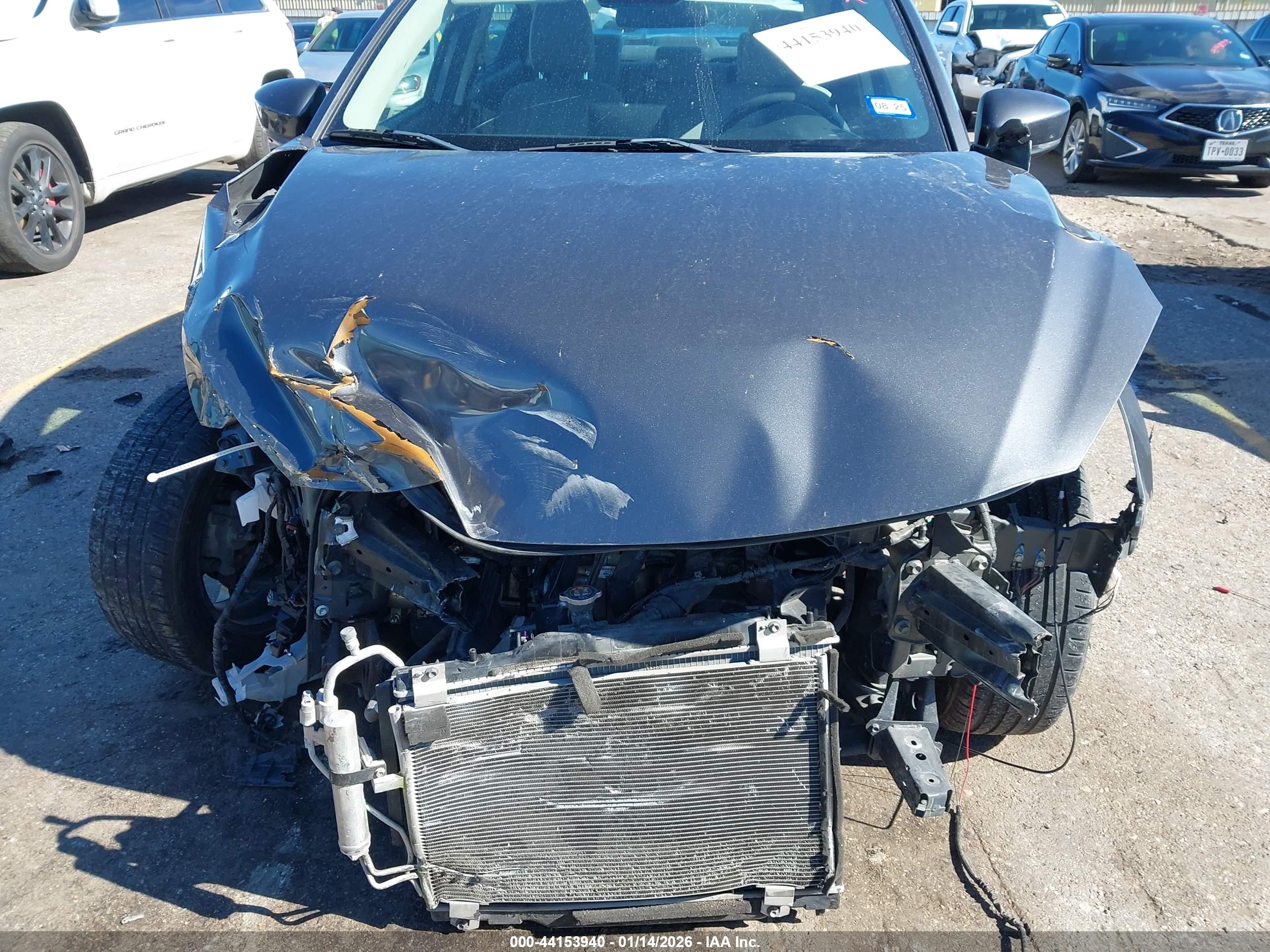 TOYOTA YARIS image 6