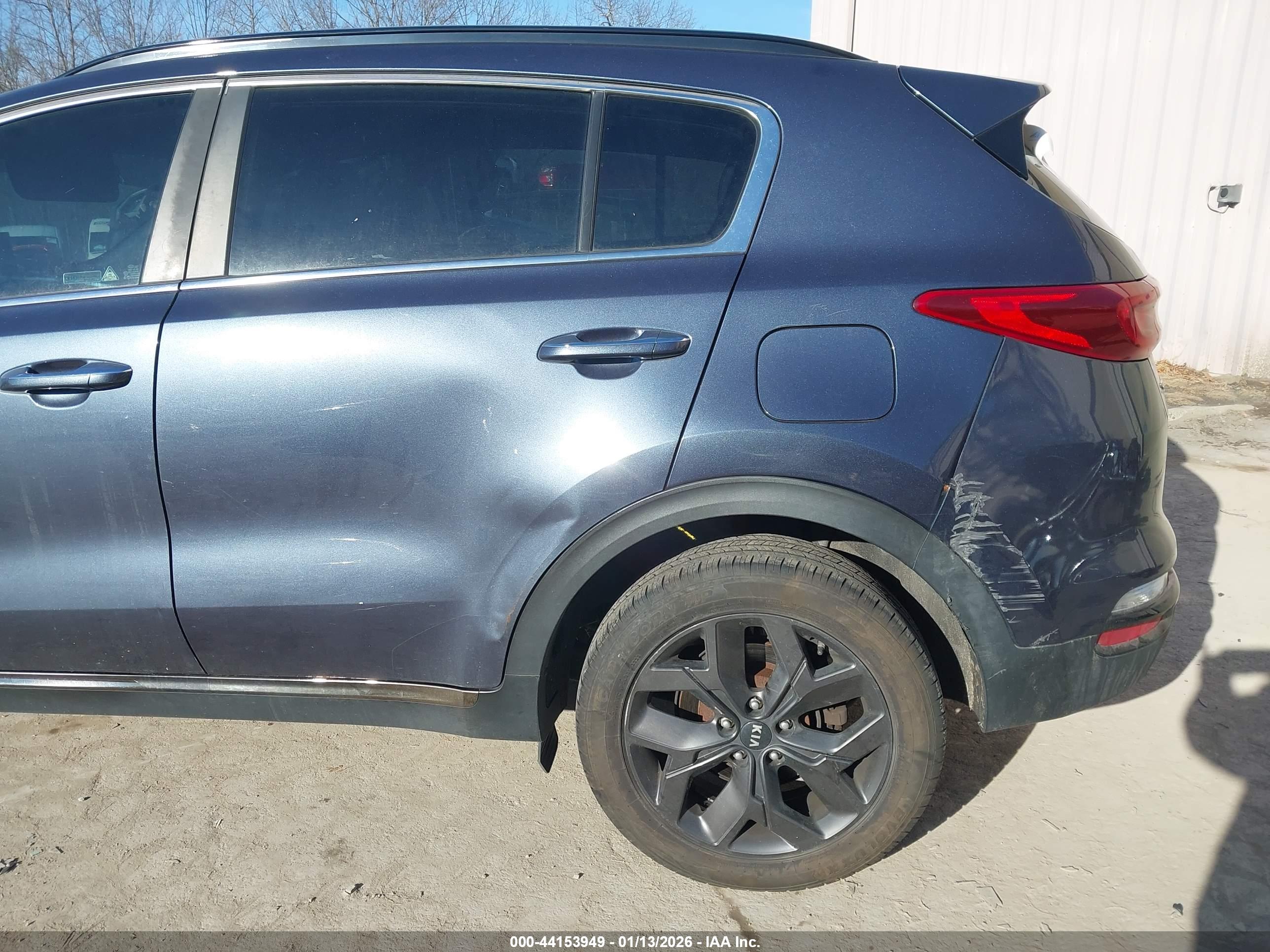 KIA SPORTAGE image 6