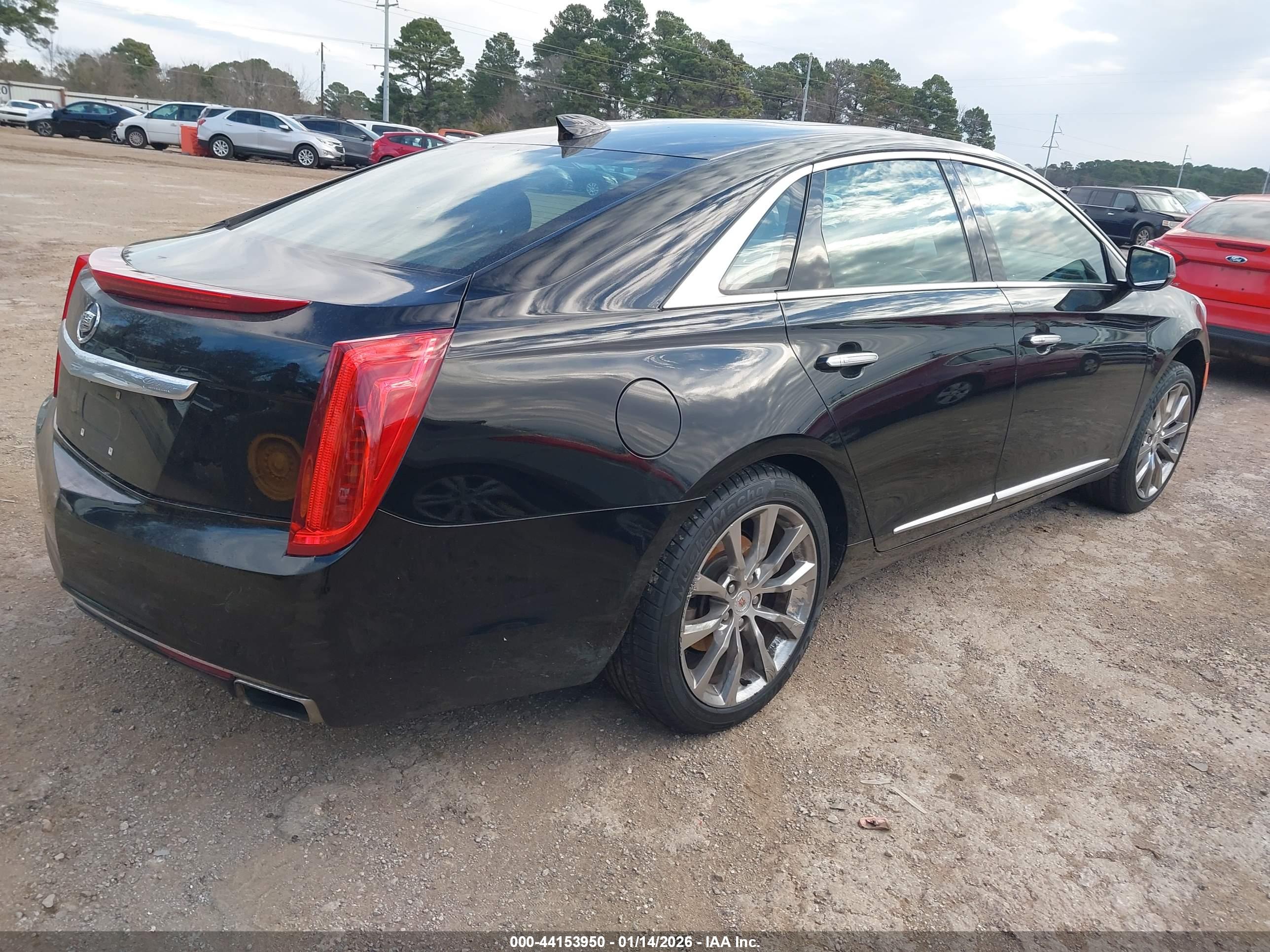 CADILLAC XTS image 4