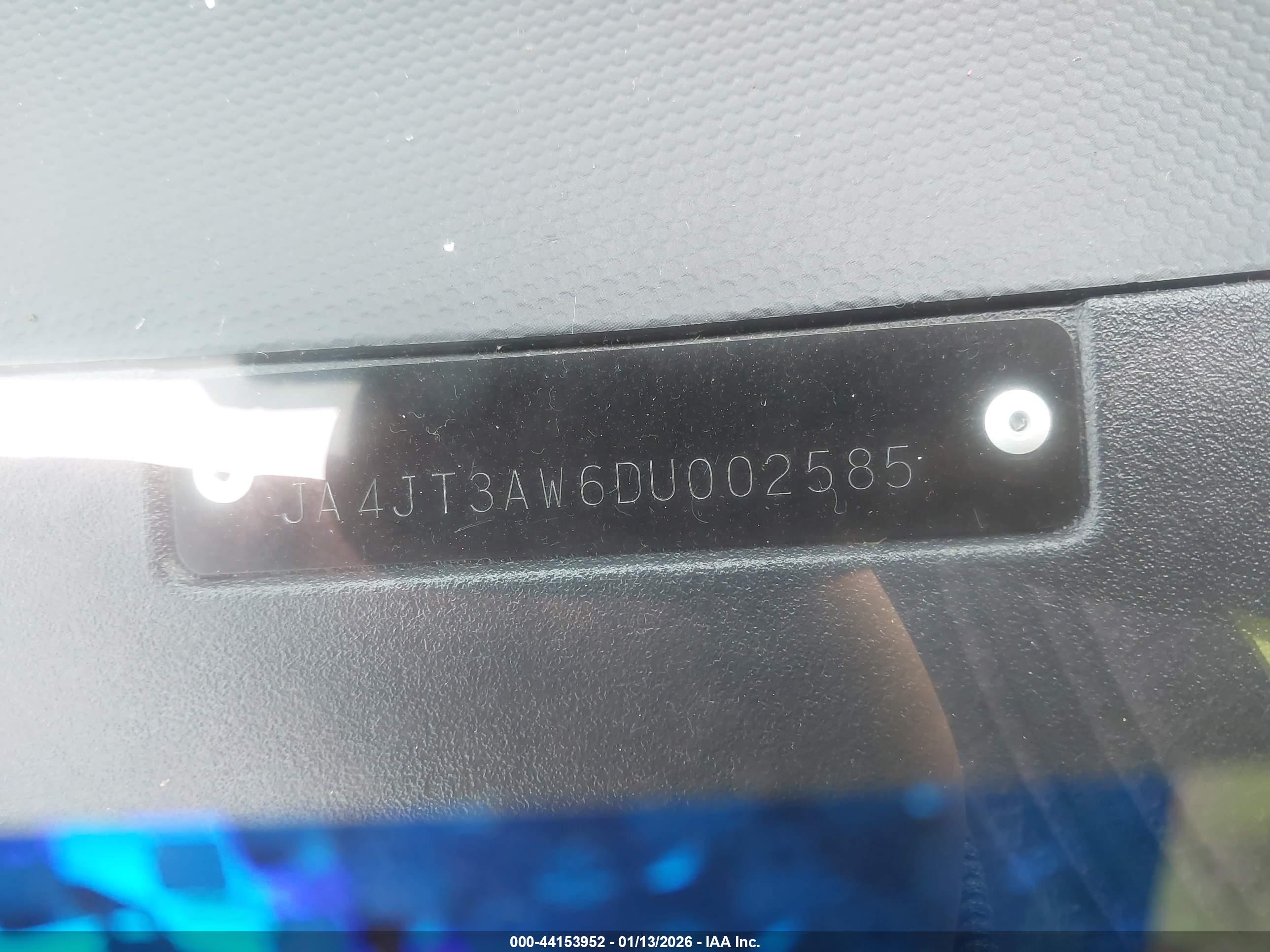 MITSUBISHI OUTLANDER image 9